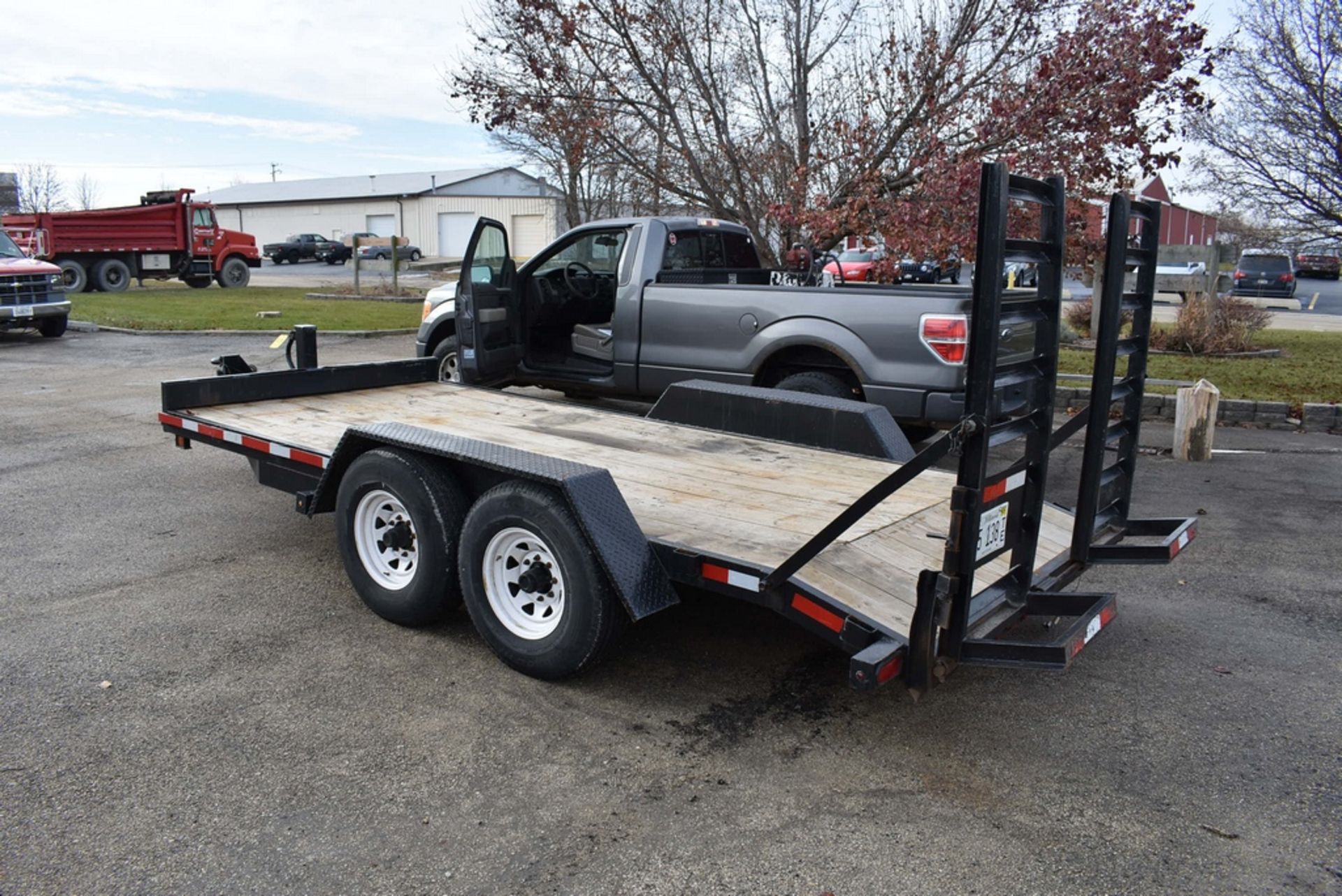 Beaver Creek 102"x20' T/A Equipment Trailer Vin: 1B9FS16262M202007 (2002) , 82"X14' Wood Deck, 2' - Image 3 of 8