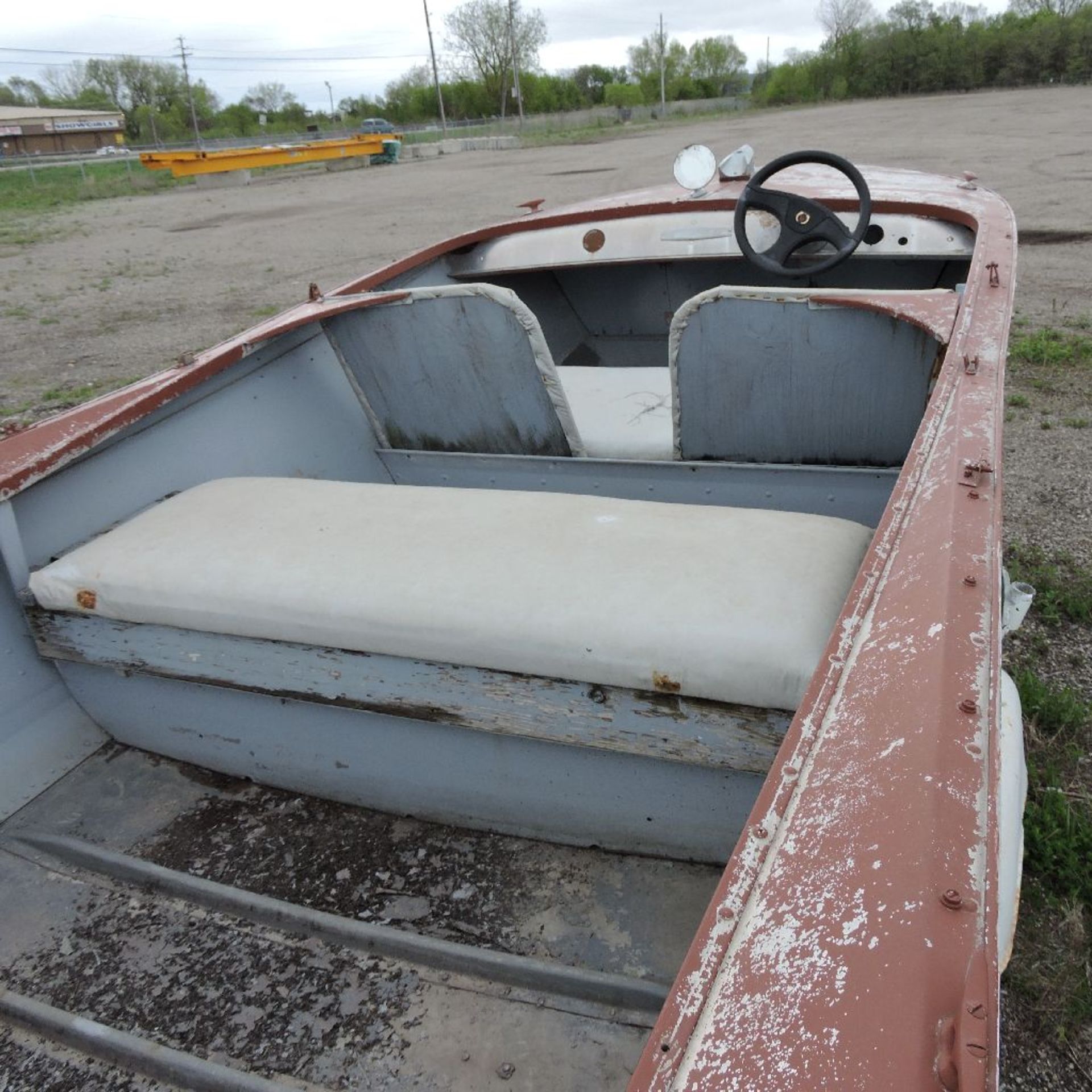 Aluminum Loanstar approx. 16' Boat, sgl. axle trailer.