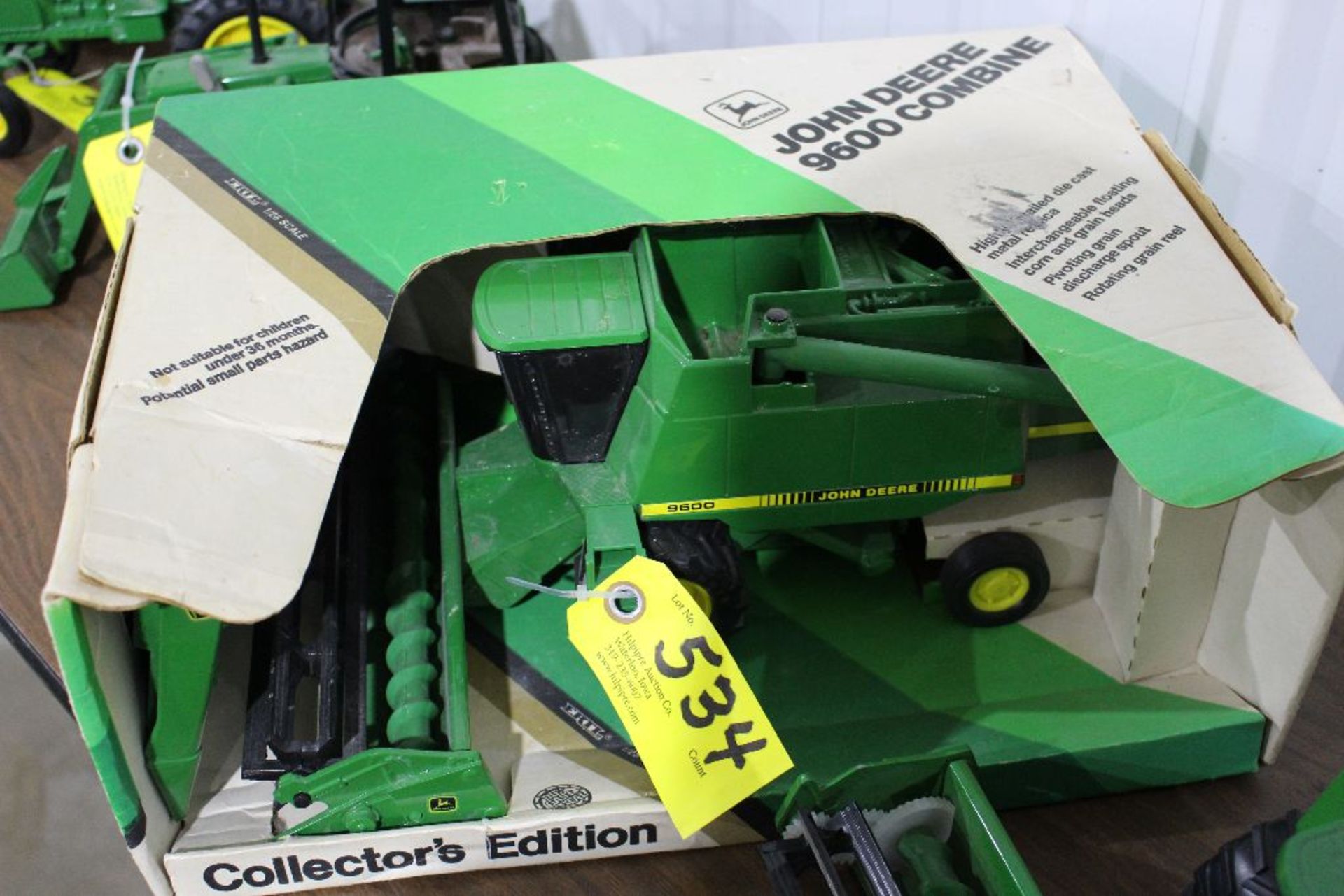 John Deere 9600 combine, in box, Collector's Edition, 1/28 scale model.