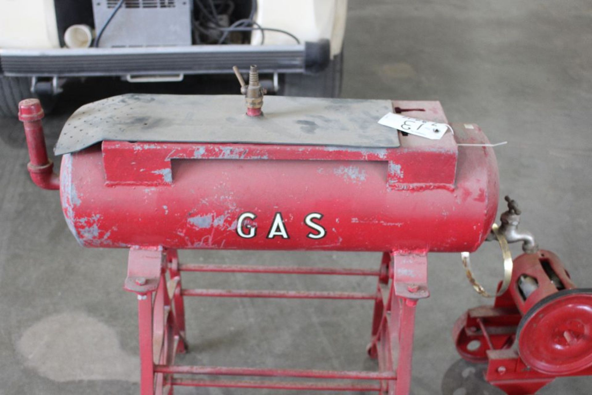 Small engine on trucks w/gas tank mounted on stand. - Image 4 of 7