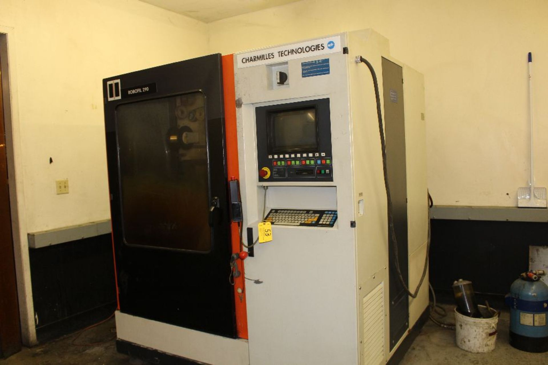 Charmilles CNC wire EDM machine, to model Robofil 290, s/n 335172, 1997 year model; cut time of 44,