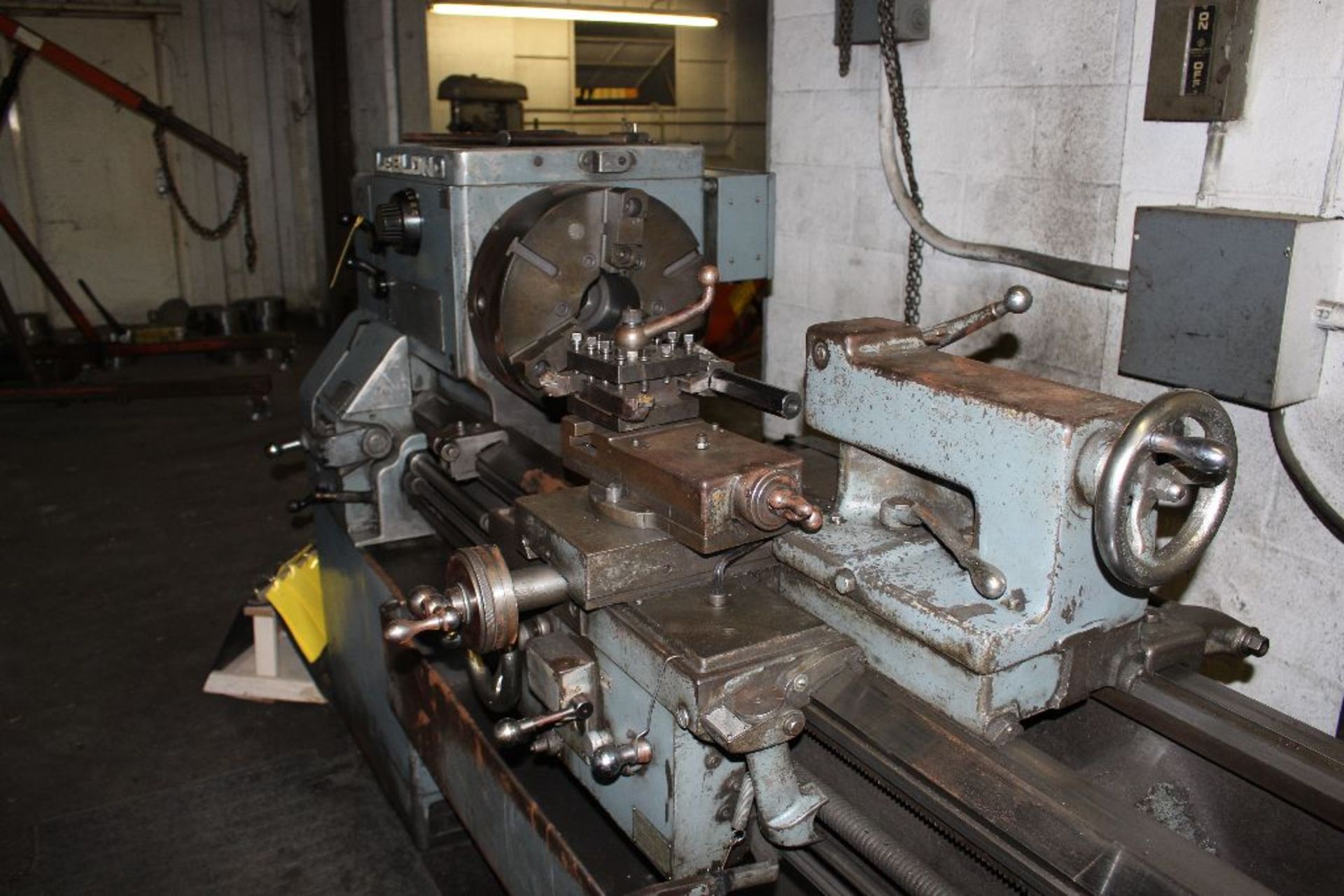 LeBlond servo shift geared head lathe, model 19E7, s/n 6E1109, this has a 15" combination adjustable - Image 10 of 10