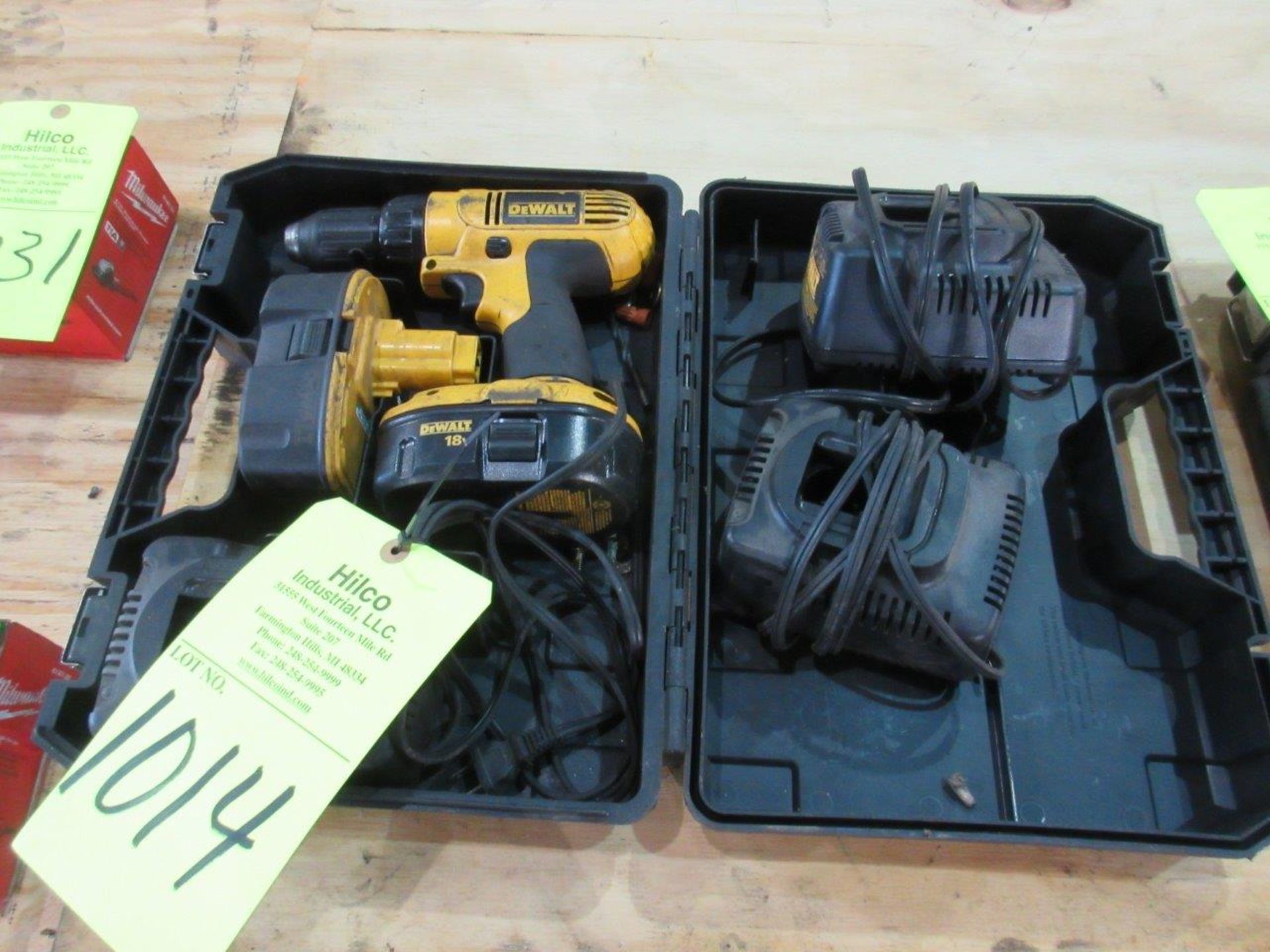 DeWalt Model DC759 18 Volt Cordless 1/2" Hand Drill