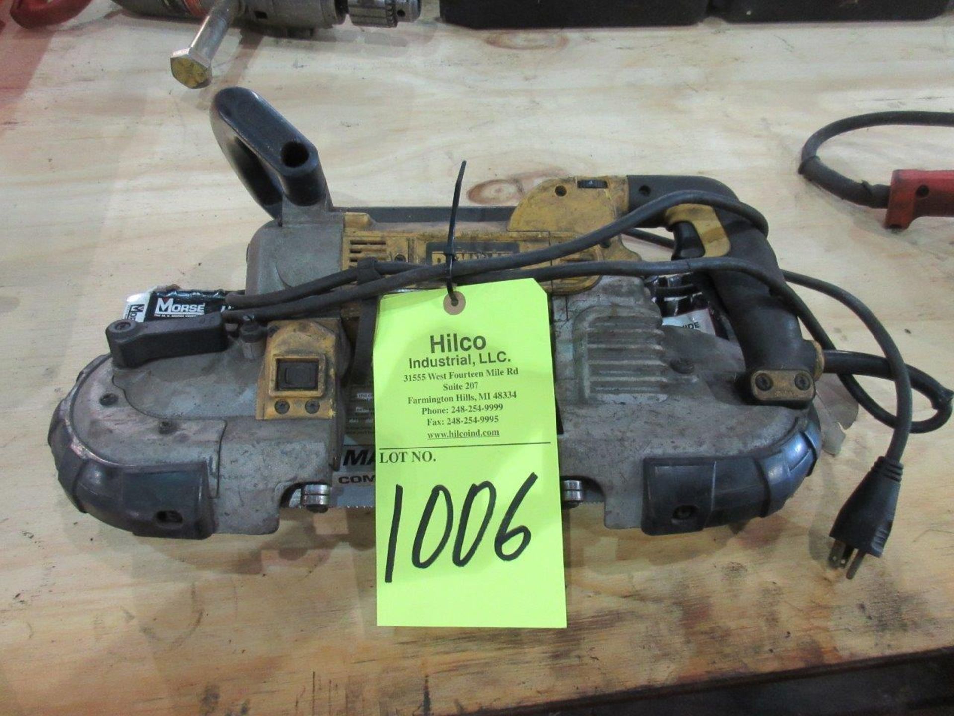 DeWalt Model DWM120 Hand Held Portable Band Saw