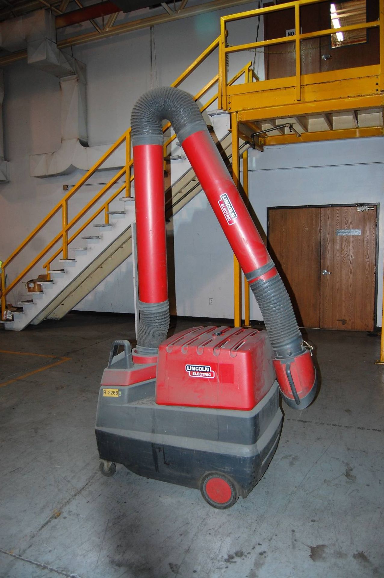 Lincoln Electric Model Mobiflex 400-MS CPL Portable Fume Extractor - Image 4 of 5