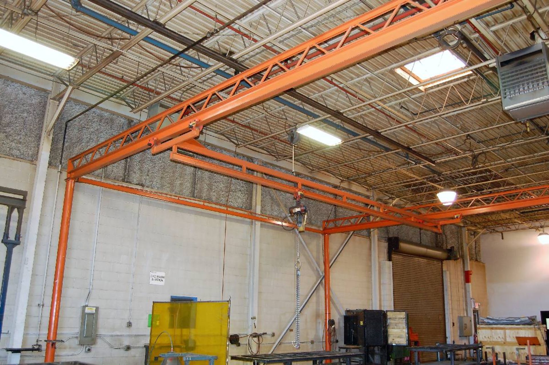 Approx.27' x 75' x 16' H Self-Contained Crane System