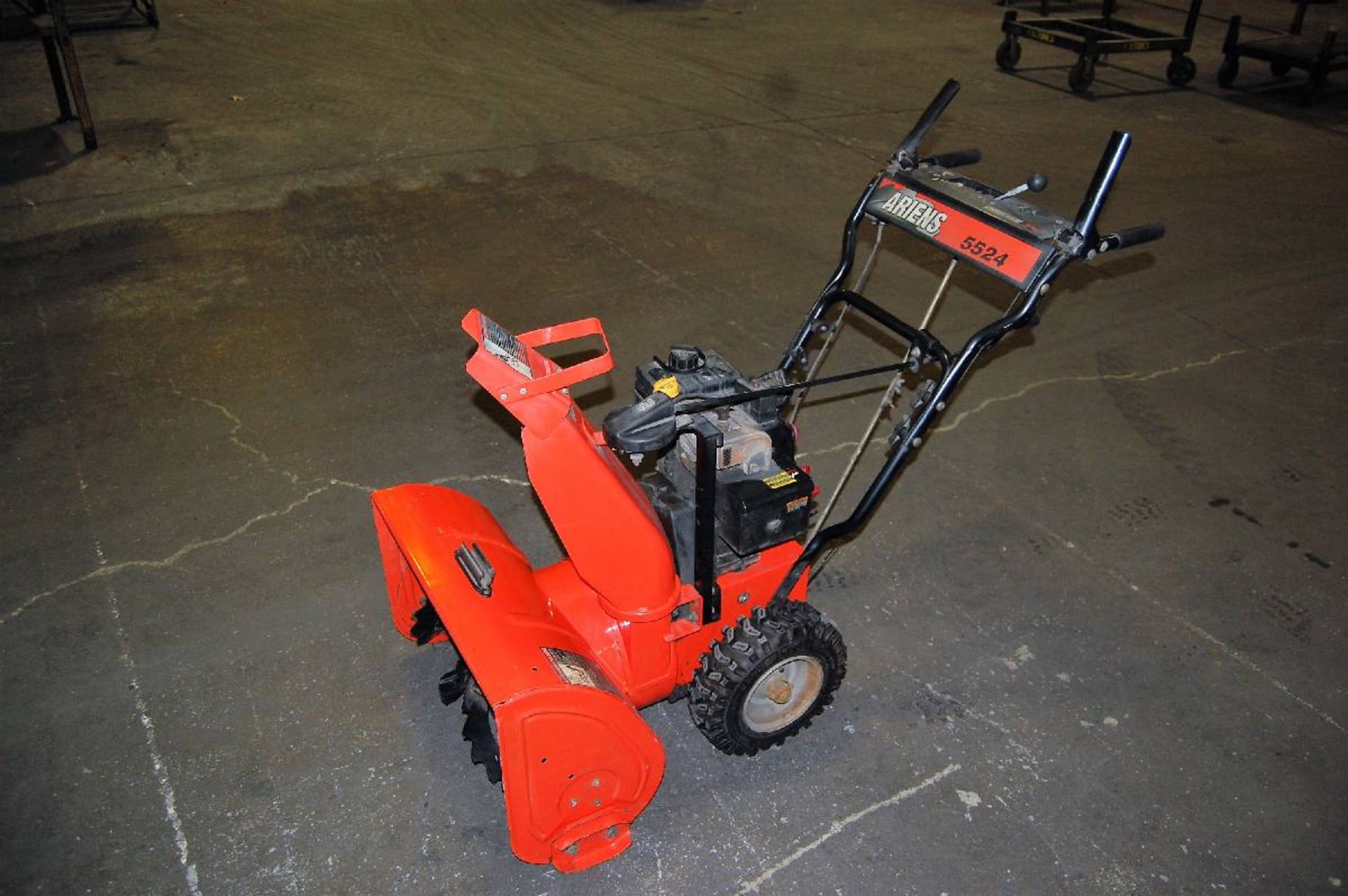 Ariens Model 932047 - 5524 24" Snow Blower