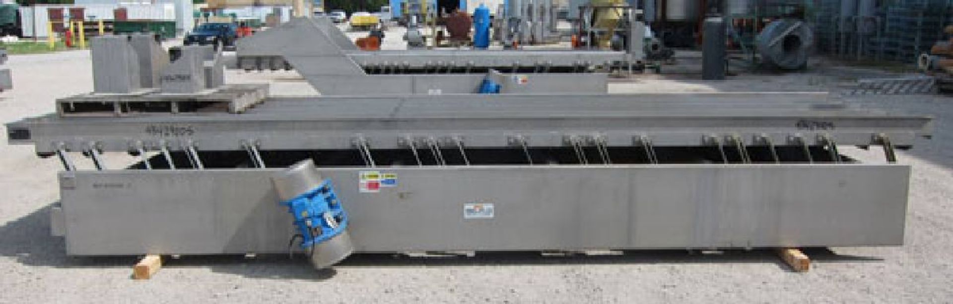 Key Technology Model 432554-1 5 Lane ISO-FLO Vibratory Conveyor