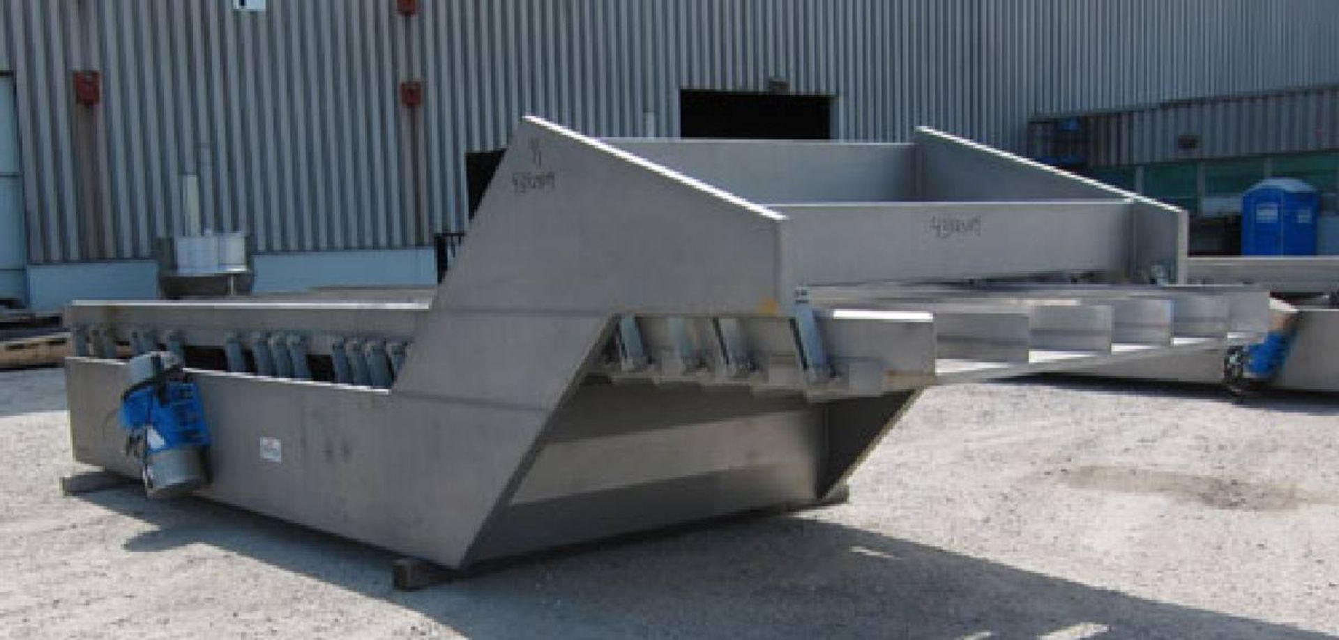 J V Northwest Model 432553-1 5 Lane ISO-FLO Vibratory Conveyor - Image 5 of 14