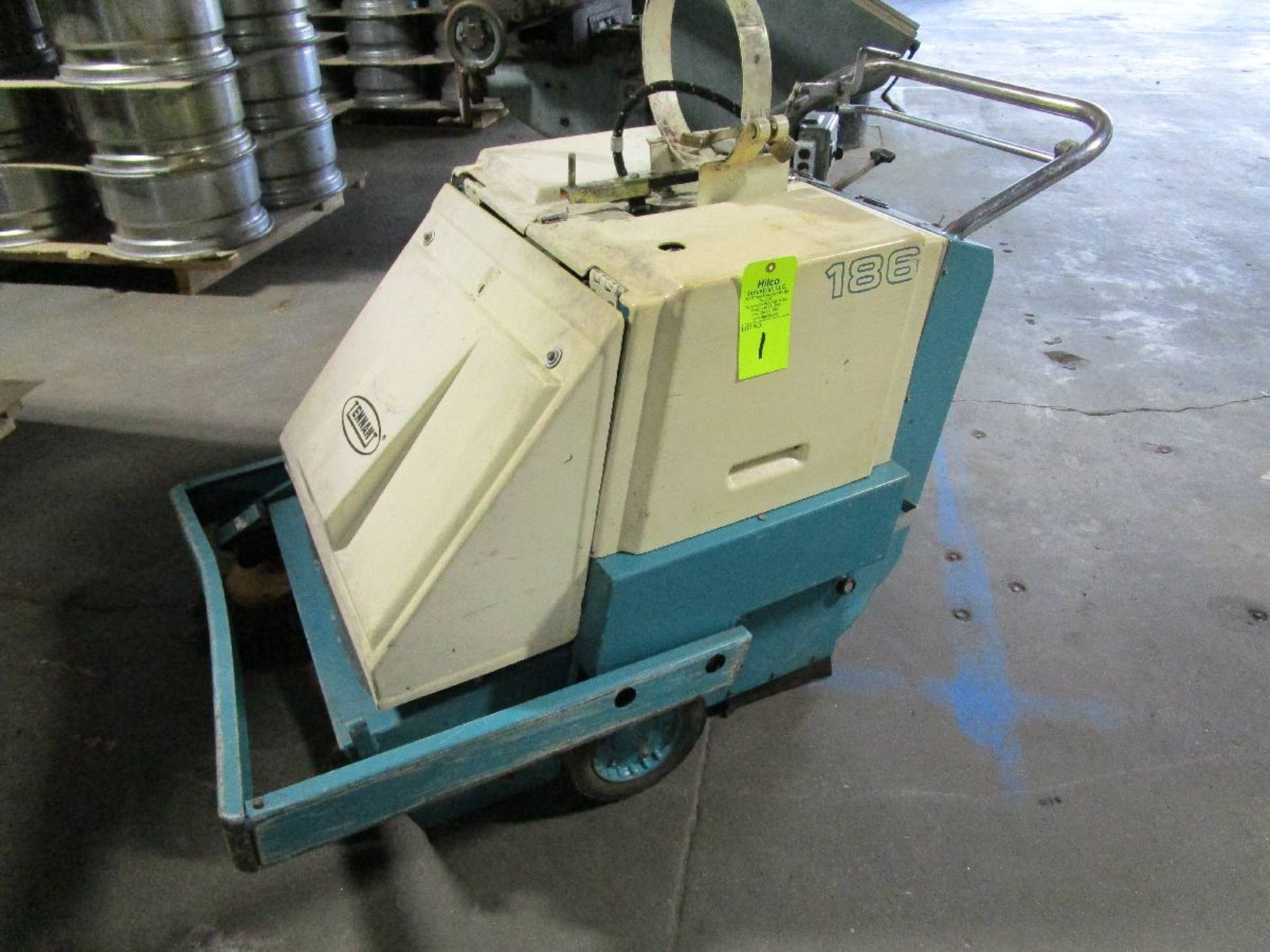 Tennant Model 186 Propane Floor Sweeper - Image 2 of 3