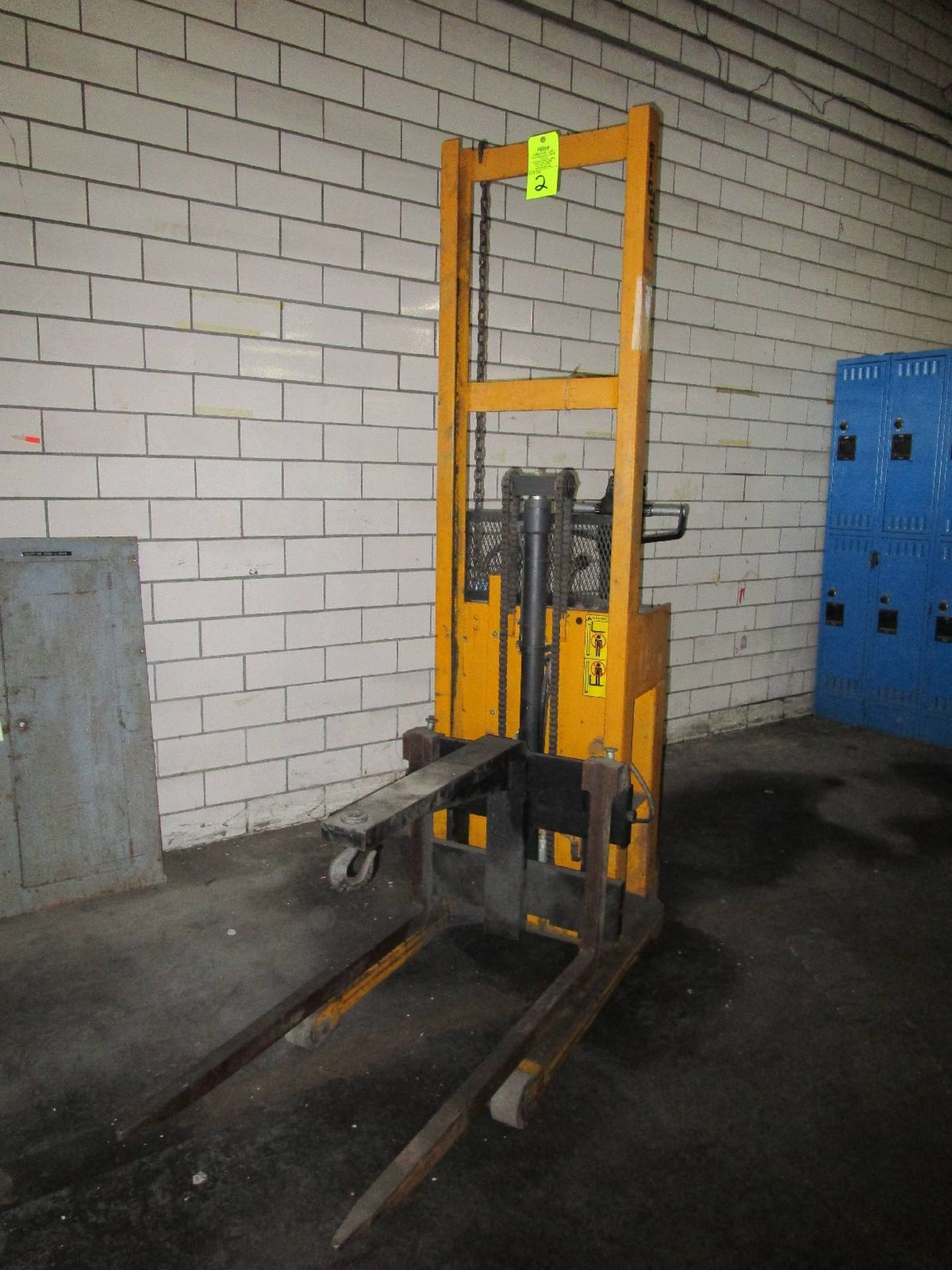 Big Joe Model PDI-20-R6 2000 Lb. Electric Die Lift Cart