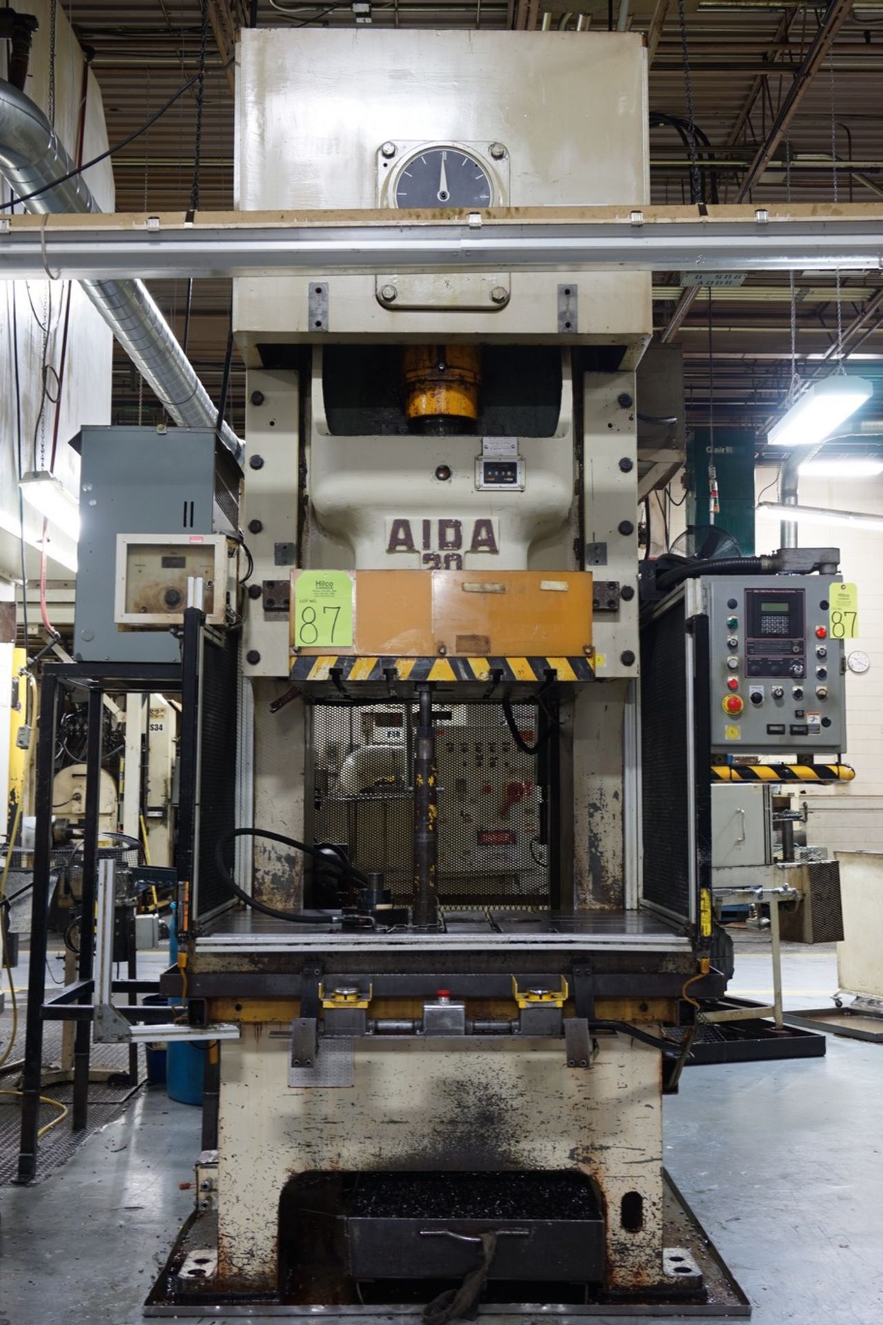 Aida Model NC1-200 220 Ton Gap Frame Press (P17)