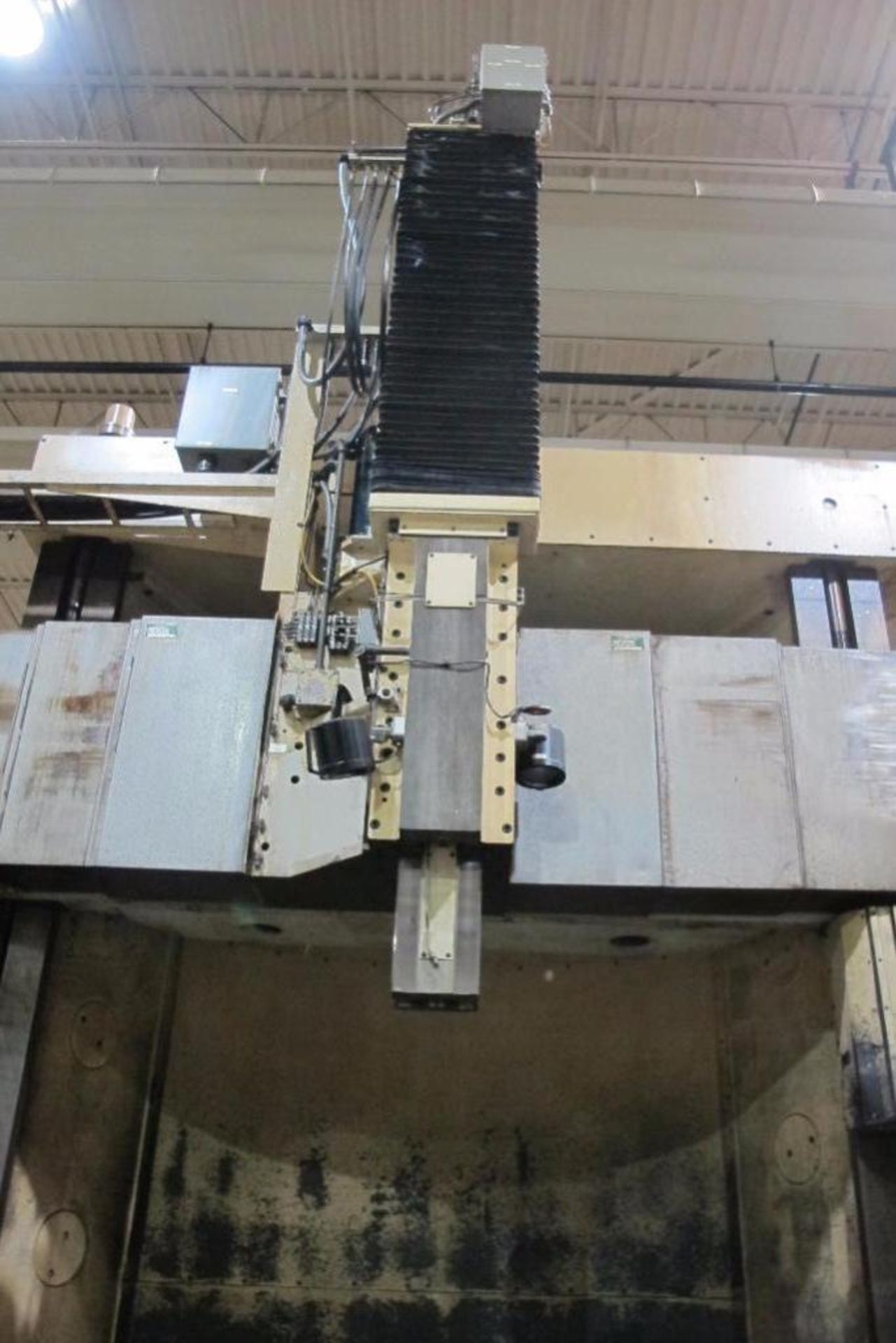 (2004) Giddings & Lewis CNC Vertical Turning Center, Series 515, Ram with 12-Station ATC, 96" Table, - Image 4 of 9