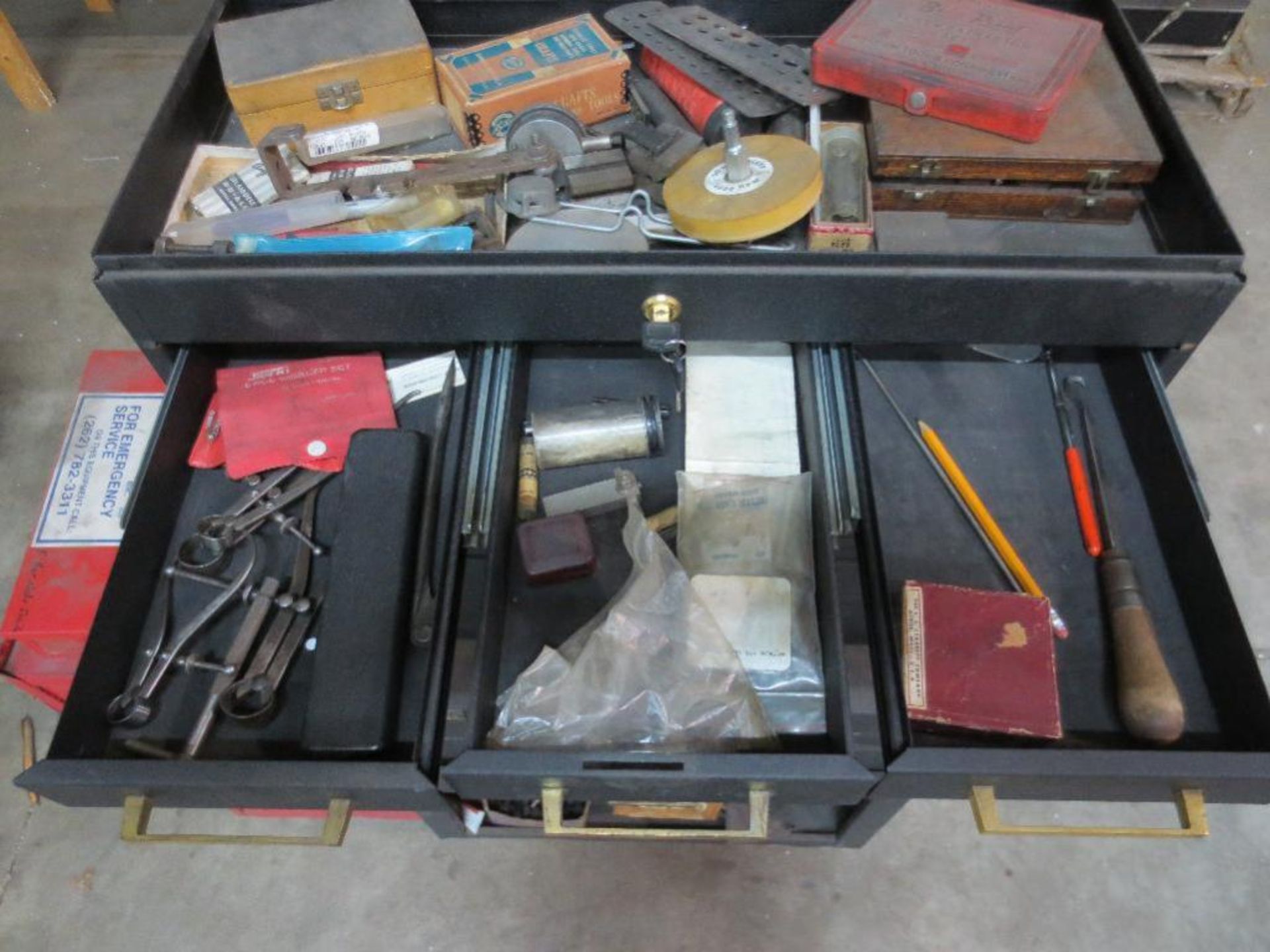 Storehouse tool box with small quantity of assorted contents - Image 3 of 4