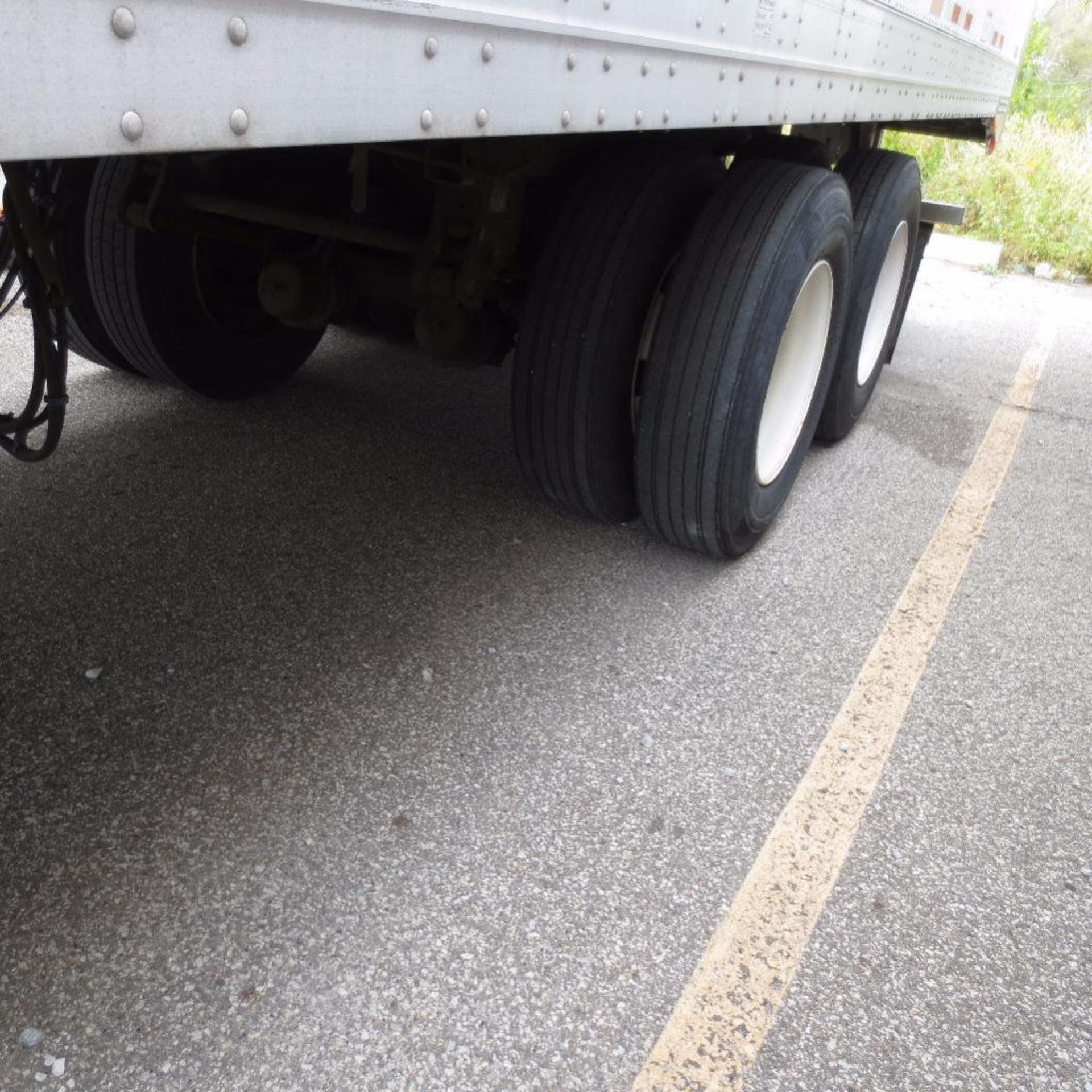 Great Dane 48' Dry Trailer, 13' 6" Hight, 95" Wide, Year 2007, Vin 1GRAA96277B711522, Rider # 802122 - Image 6 of 6