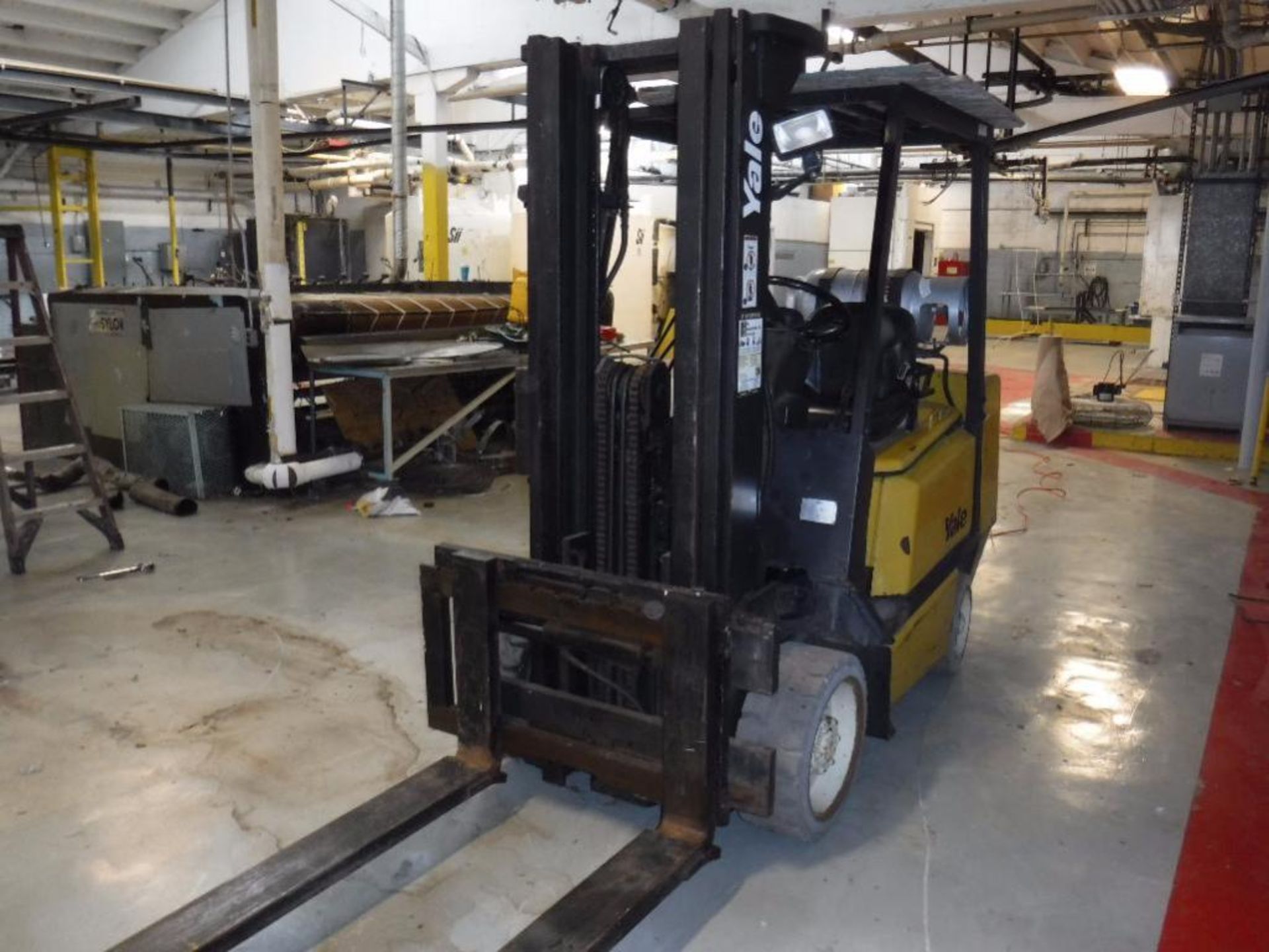 Yale Forklift 6000 #cap, 188" Lift, LP Model CLC060TENUAE083- LATE DELIVERY 11/28/17