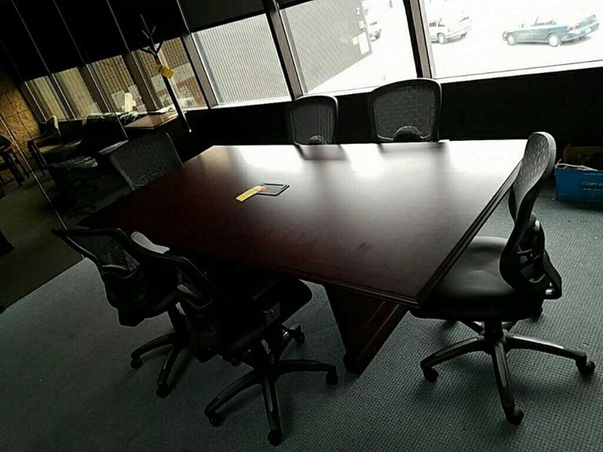 Boardroom table and 6 chairs - Image 5 of 6