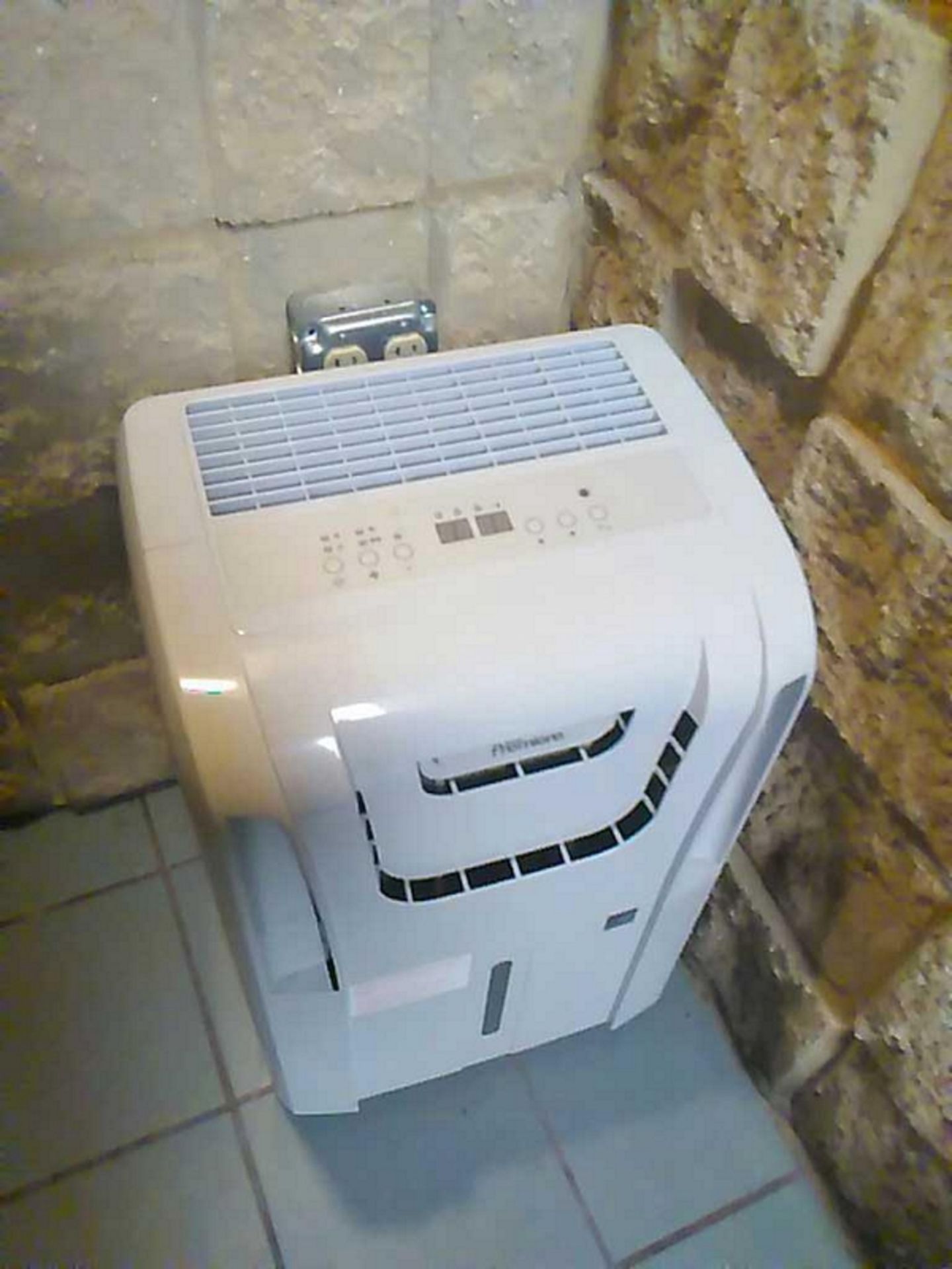 Dehumidifier - Image 2 of 2