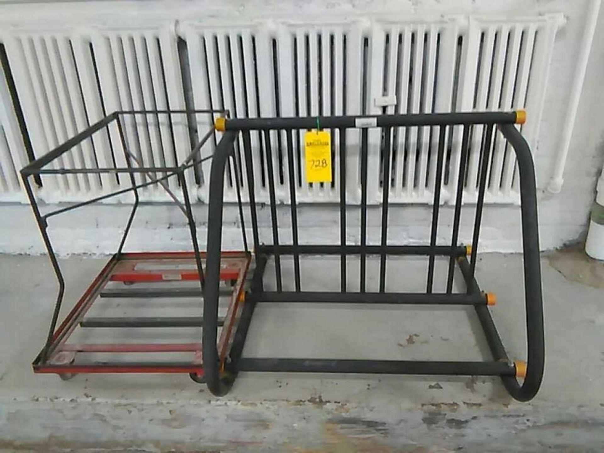 Bike rack in small cart - Image 2 of 2