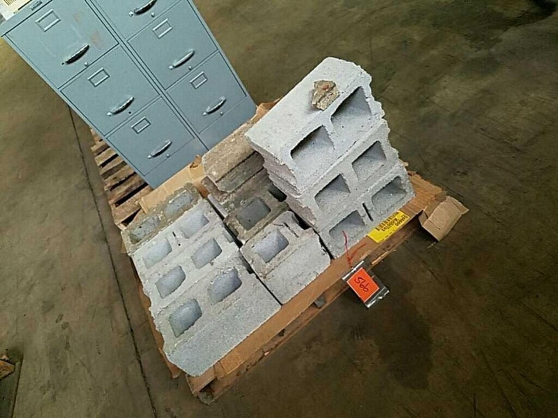Two partial pallets of concrete block - Image 2 of 8