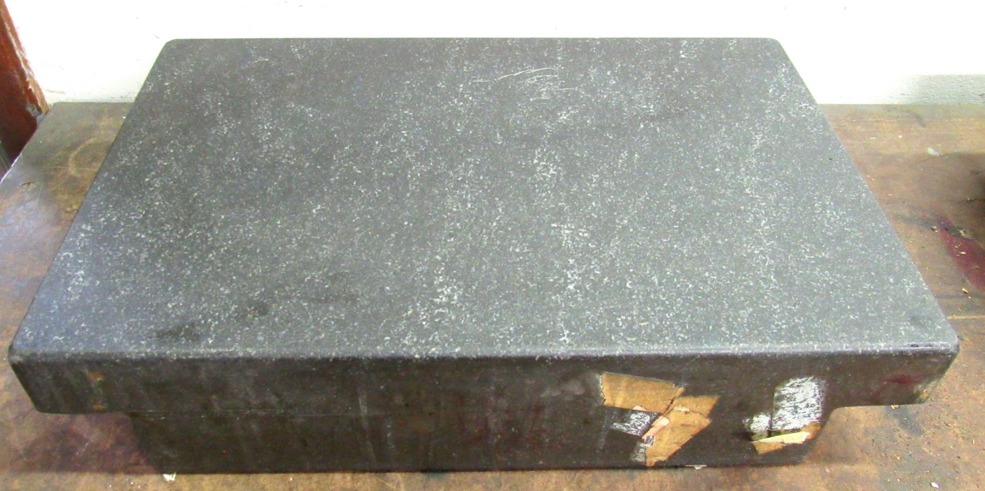 18" x 24" x 3" & 12" x 18" x 3" Granite 2-Ledge Granite Surface Plates - Bild 2 aus 2