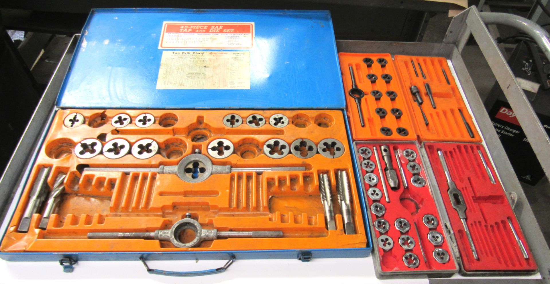 Lot Asst Tap & Die Sets