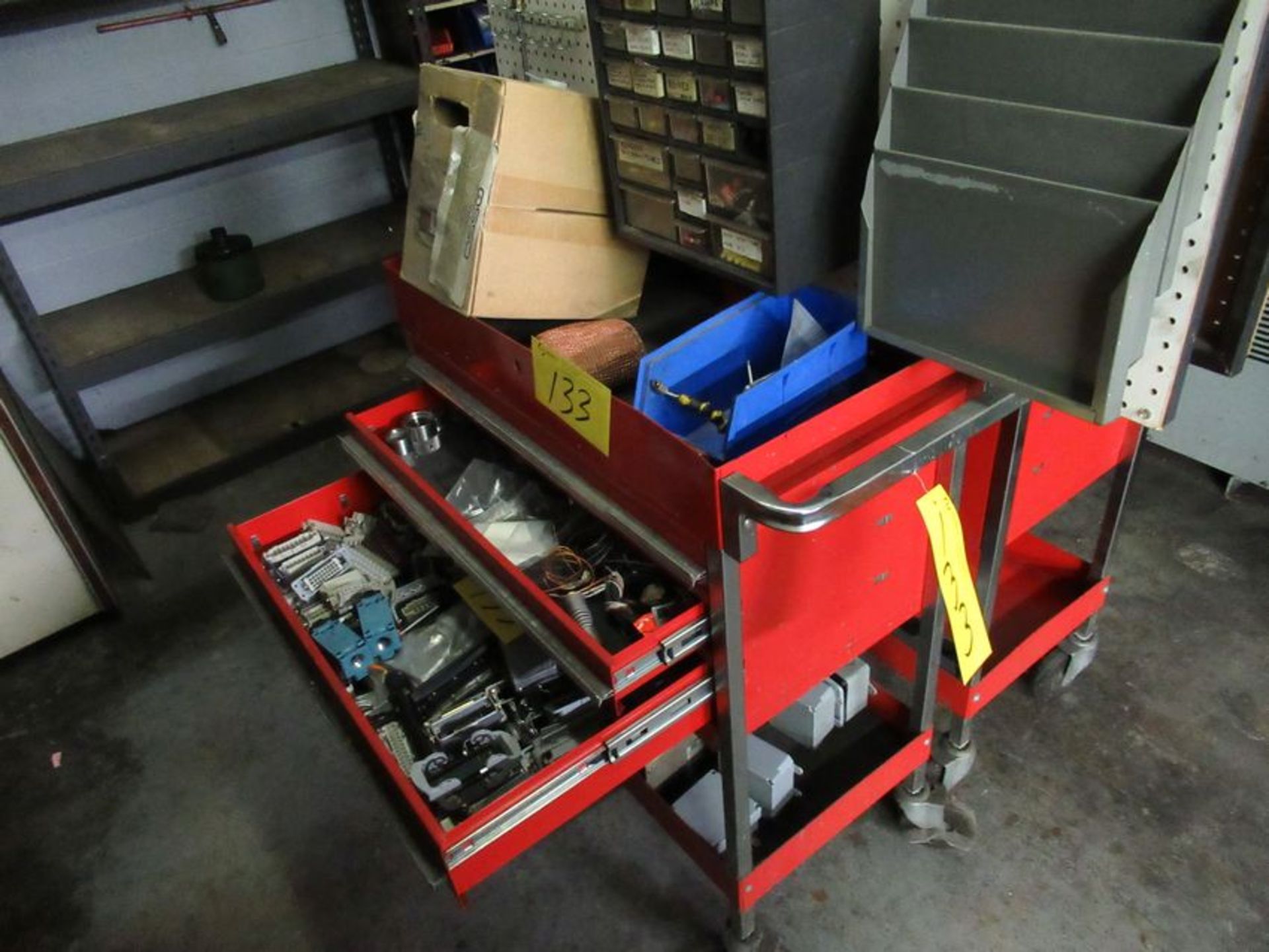 RED 3 DR. PORTABLE TOOL CART W/MOULD ELECTRICAL PARTS, ETC.