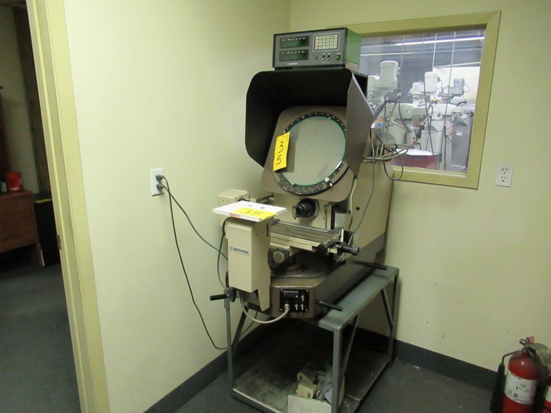 MITUTOYO PH-350 PROFILE PROJECTOR-OPTICAL COMPARATOR S/N: 172-101-4 W/STAND AND MITUTOYO DRO