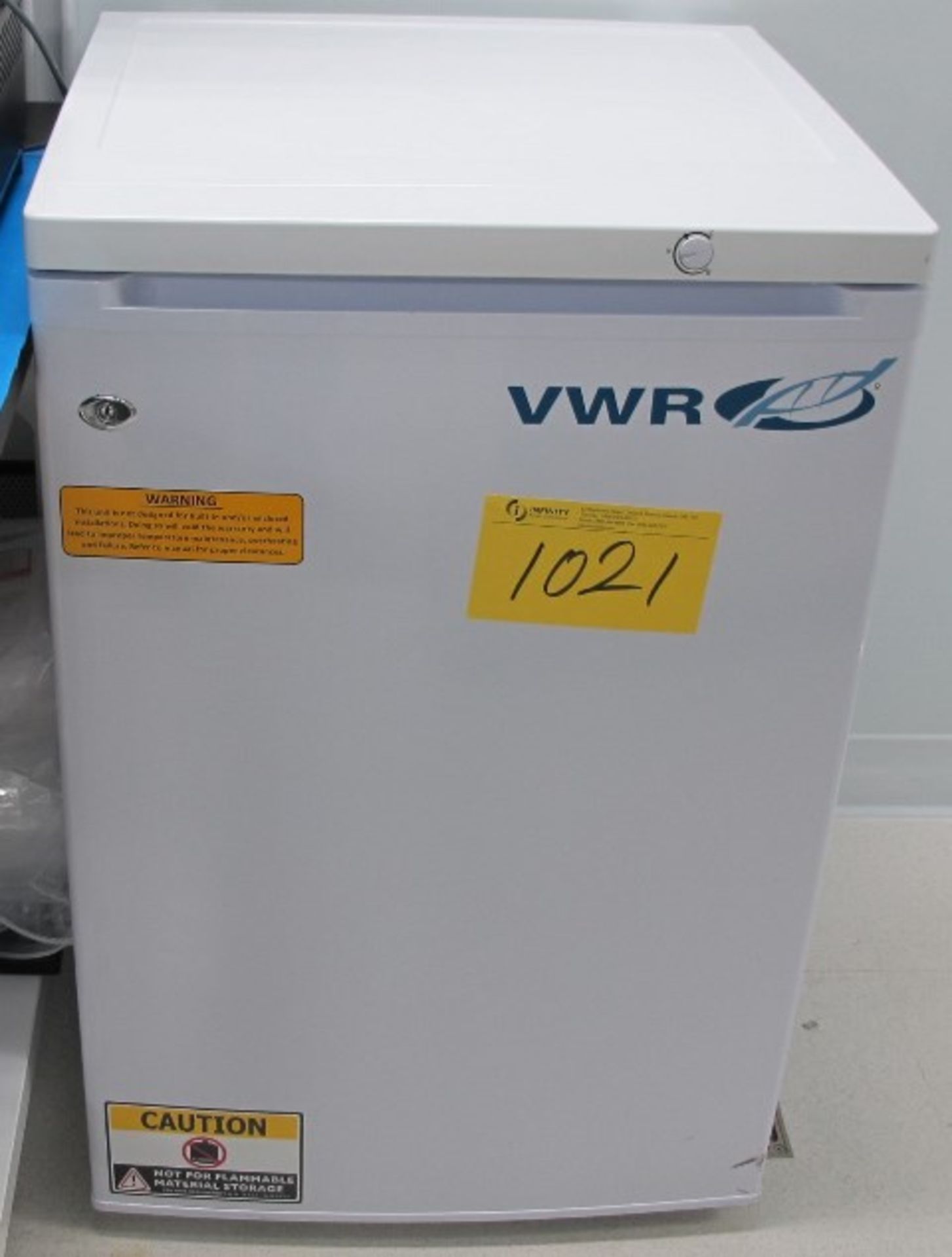 VWR SCUCFS-0420 LAB FREEZER S/N: SYM-1411030229-1511 (CLEAN ROOM)