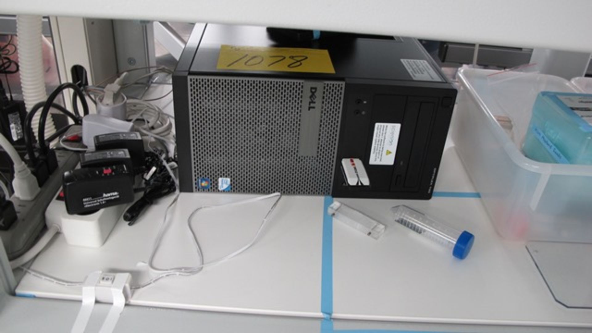 SCIENION S11 FLEX ARRAYER 4 CHANNEL W/HUBBER MINI CHILLER, 2-PLATE RESEARCH SPOTTER, DELL OPTIPLEX - Image 2 of 5