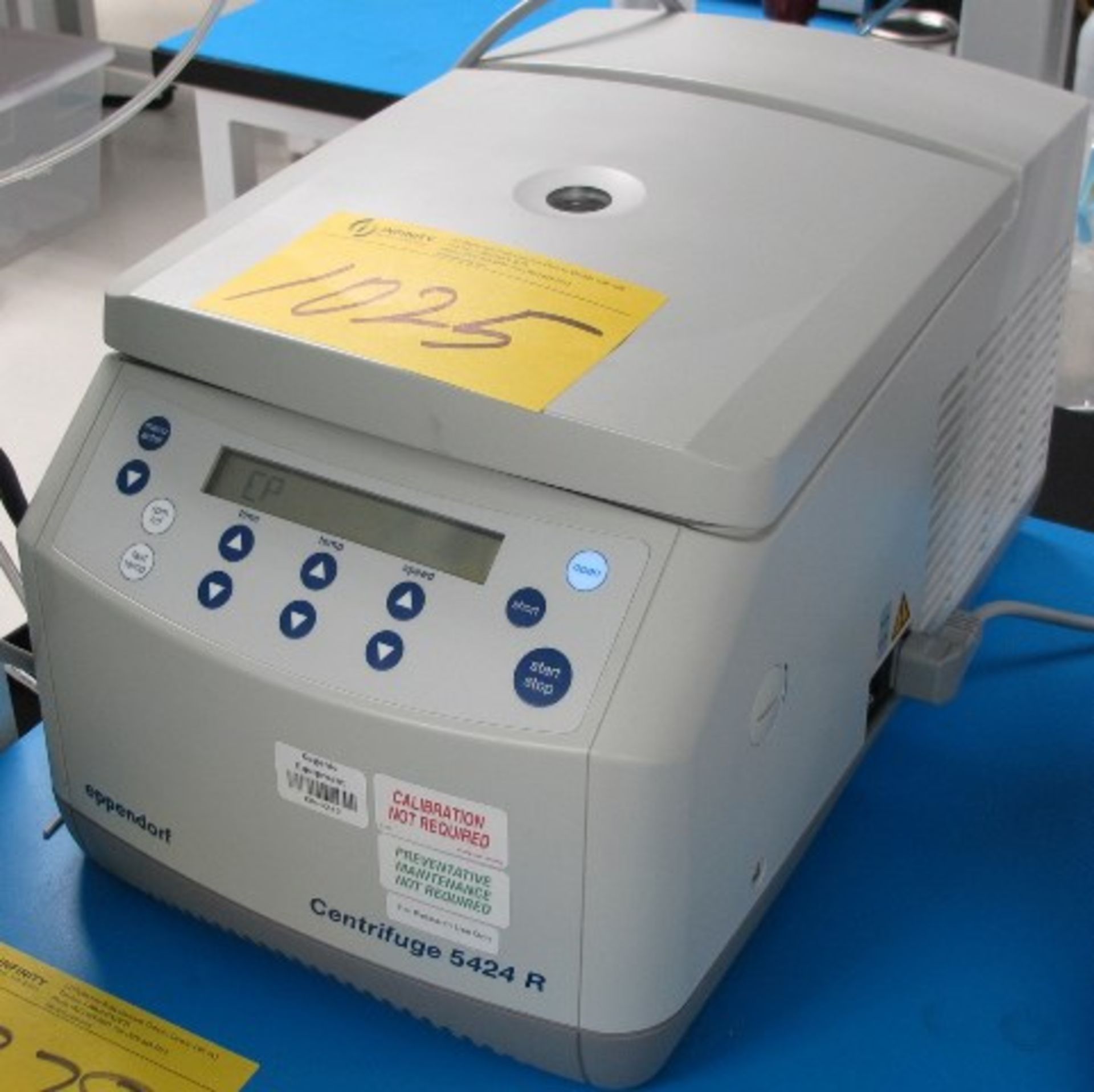 EPPENDORF CENTRIFUGE 5424R 15,000 RPM CAP MICRO CENTRIFUGE S/N: 5404AN406281 EIN-0242 (CLEAN ROOM)