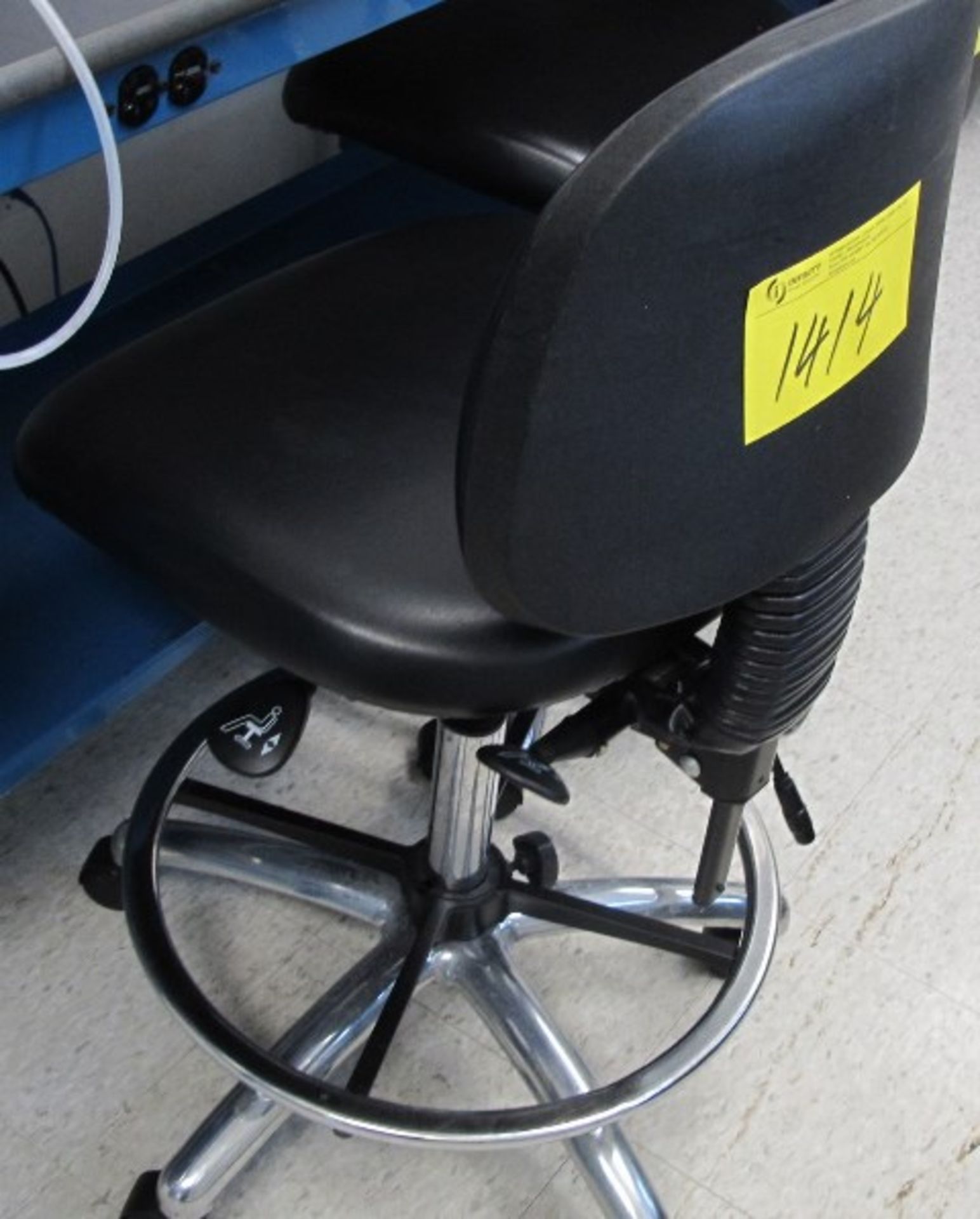 FISHER STEEL LAB STOOL (LAB)