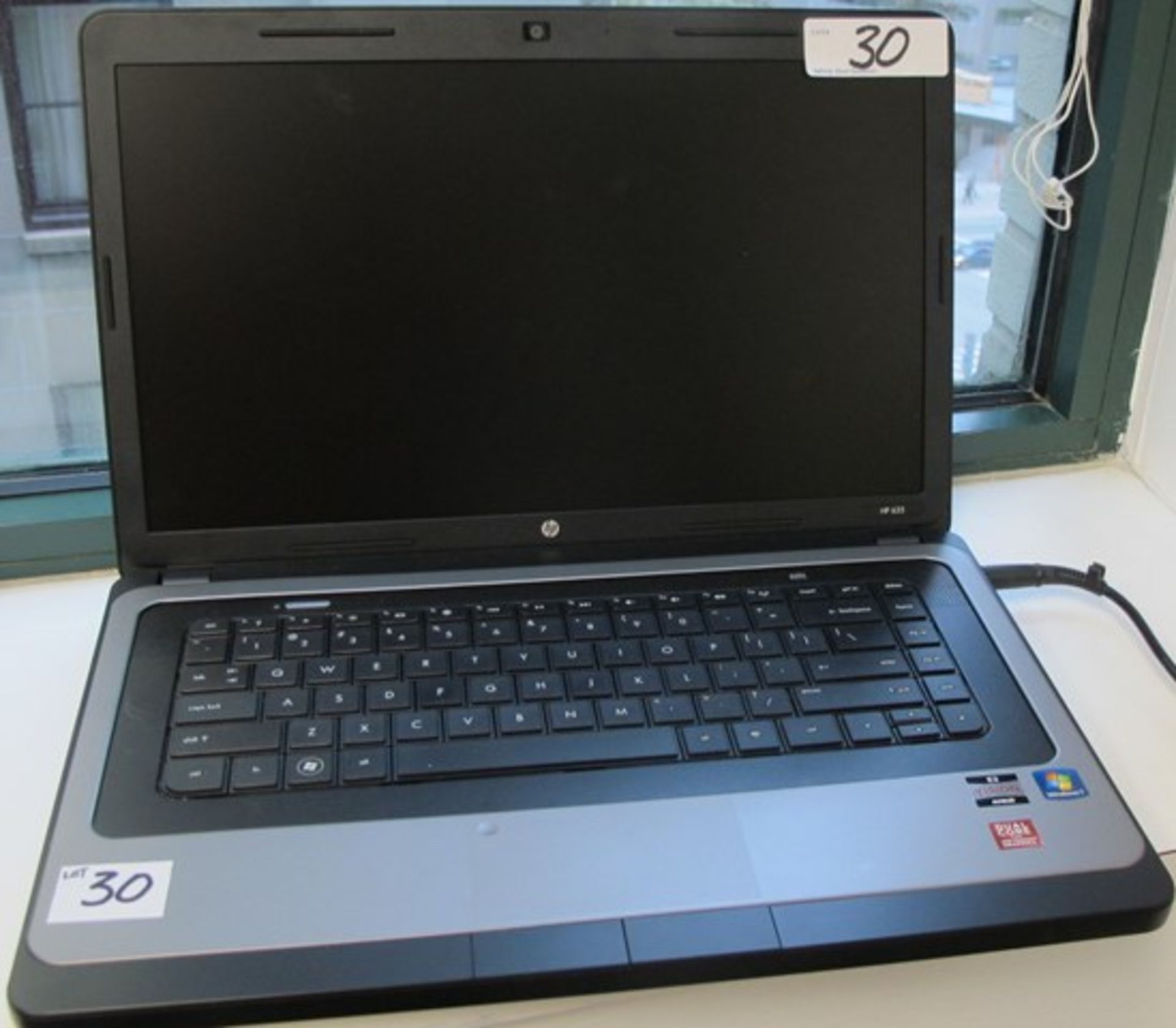 HP E2 VISION AMD DUAL CORE LAPTOP (WINDOWS 7)