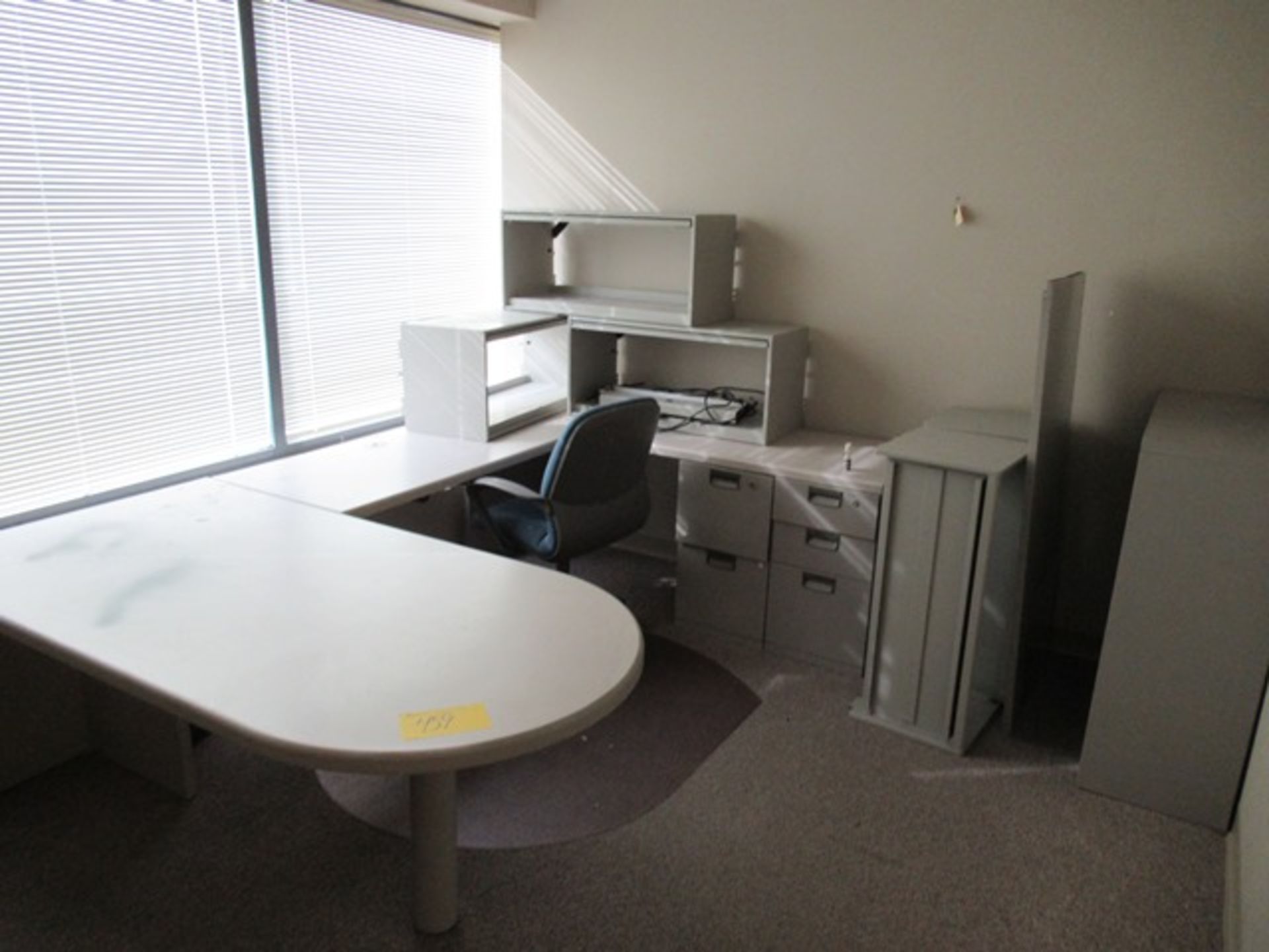 LOT CONTENTS OF 2 OFFICES - DESKS, CHAIRS, FILE CABINETS, ETC. (MO2NDF)