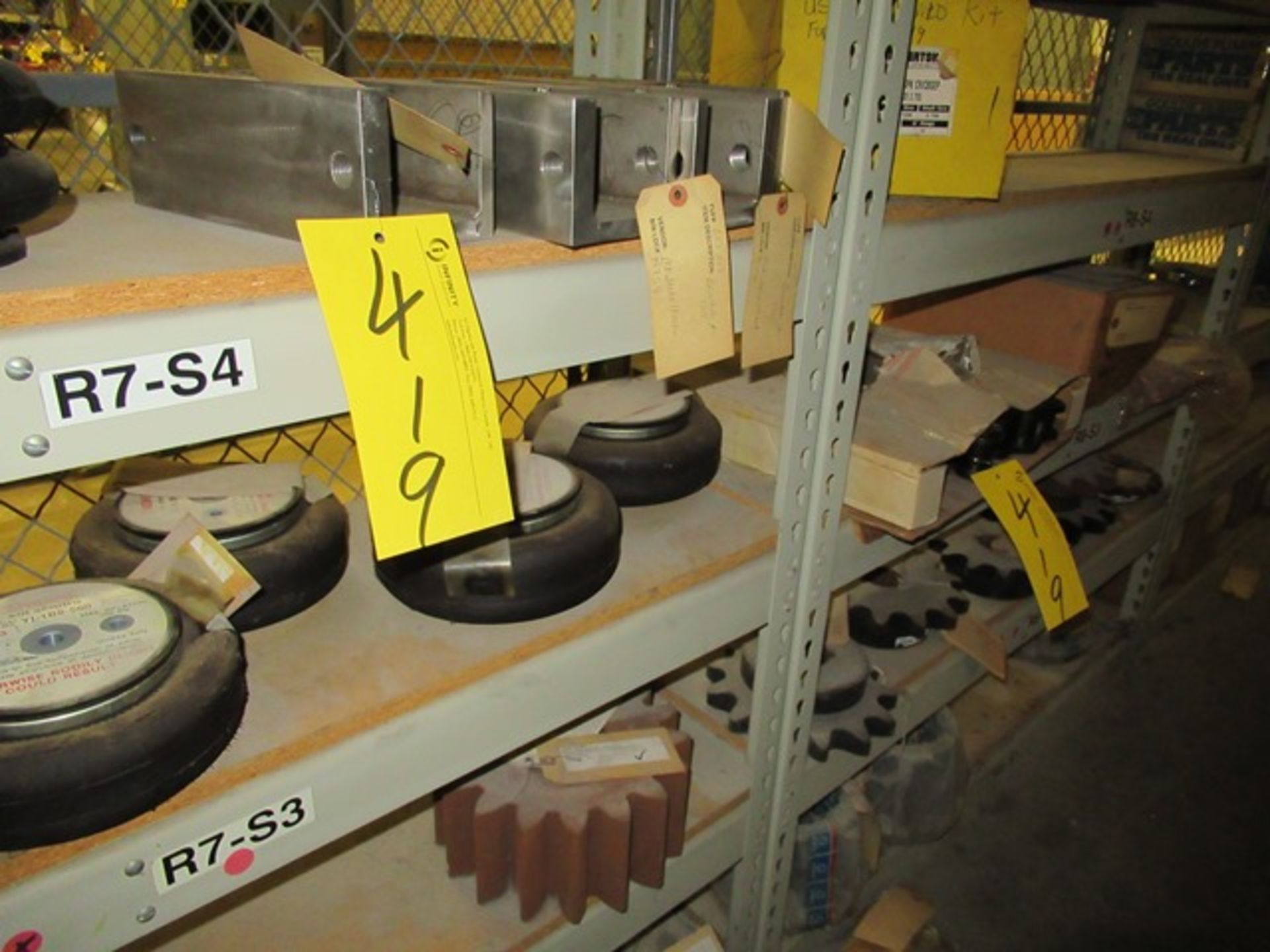 LOT ASST. ASHBROOK, ILLTRON, VALMET PARTS, GARLOCK PACKING, SEALS, ETC. 5 SECTIONS RACKING (M-S) - Image 6 of 11