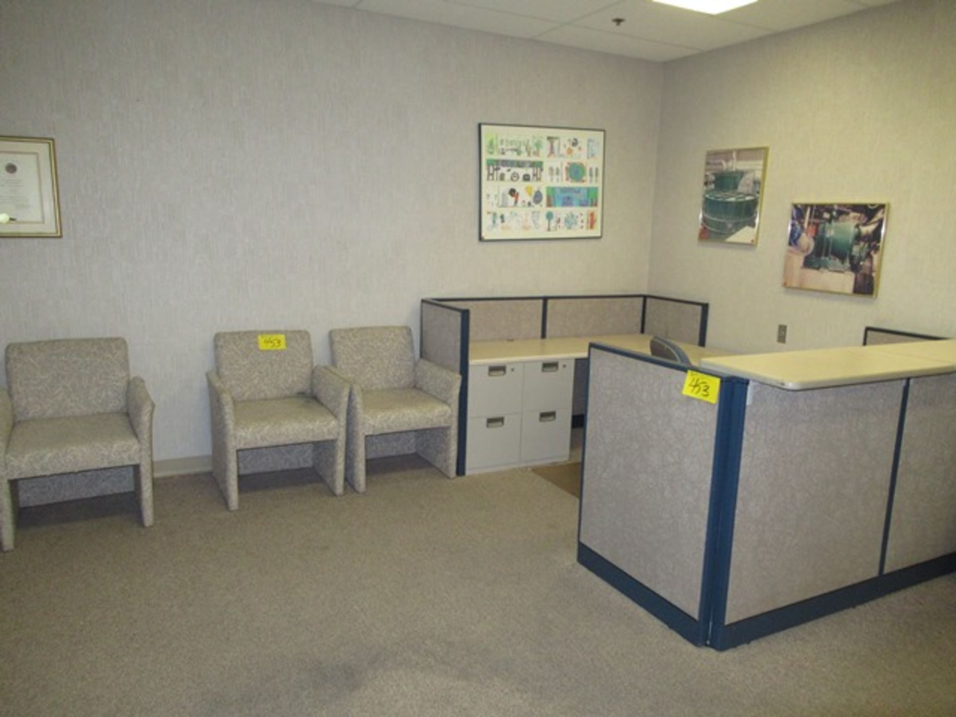 LOT CONTENTS OF RECEPTION AREA - DESKS, CHAIRS, ETC. (MO2NDF)