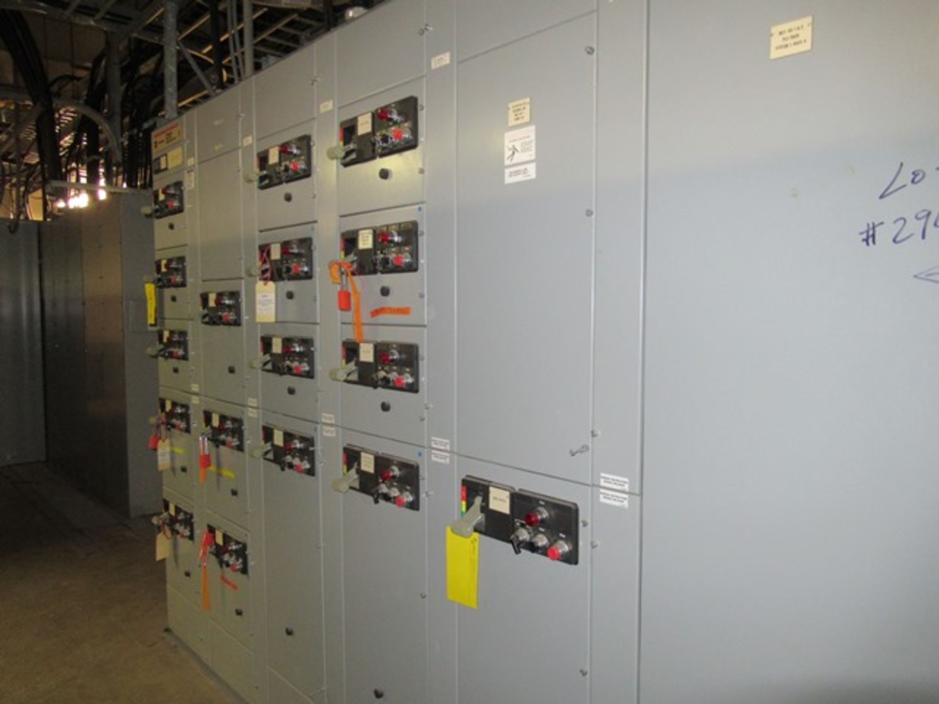 CUTLER-HAMMER SERIES 2100 MOTOR CONTROL CENTER 480V - 1200 AMP W/17 STARTER STNS. (NO WIRING) (