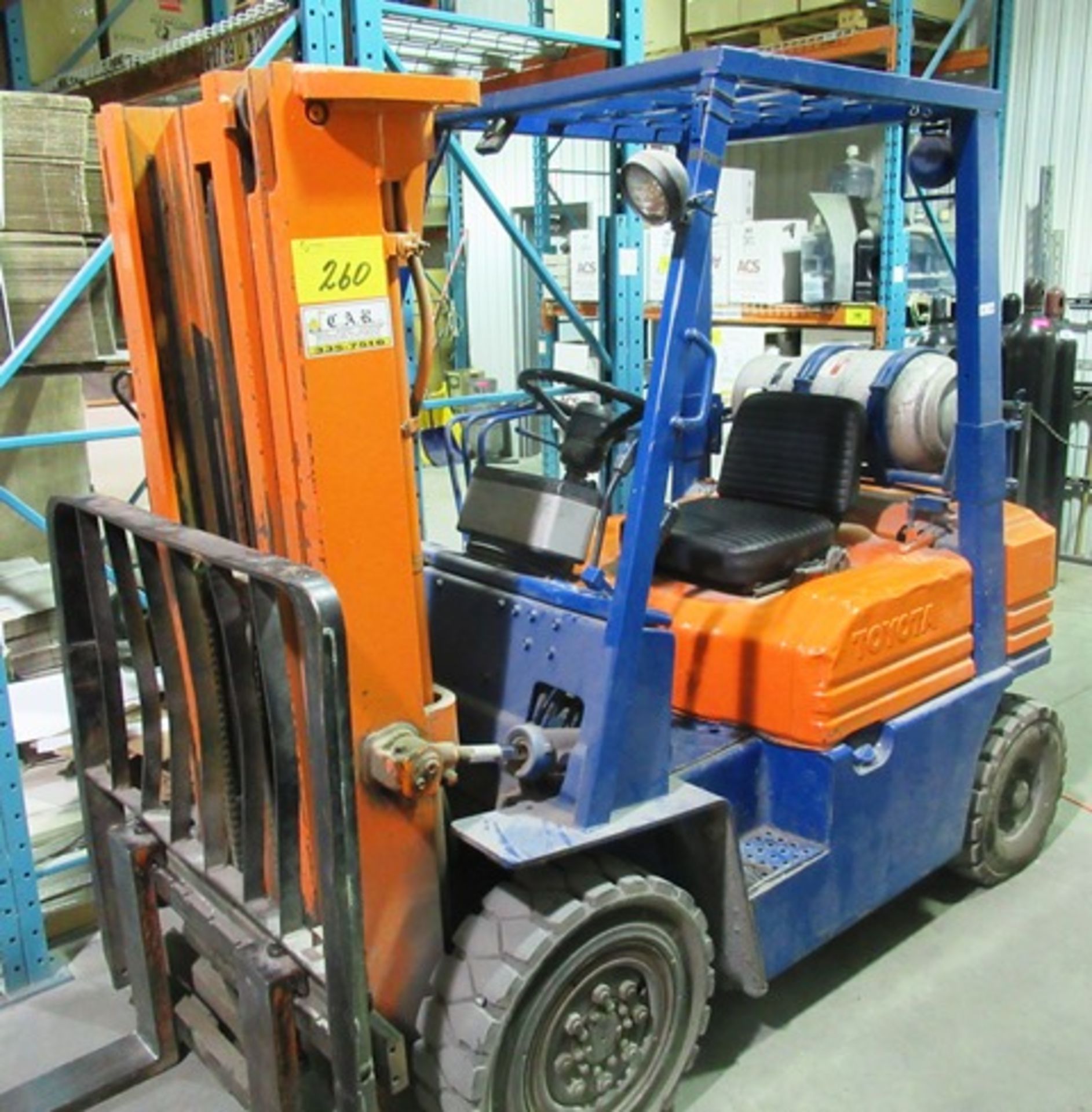 TOYOTA MODEL 42-5FG 20 4,000 lbs. CAP. FORKLIFT, LPG, SIDE SHIFT, 14,437 HOURS, THREE STAGE MAST, - Bild 2 aus 4