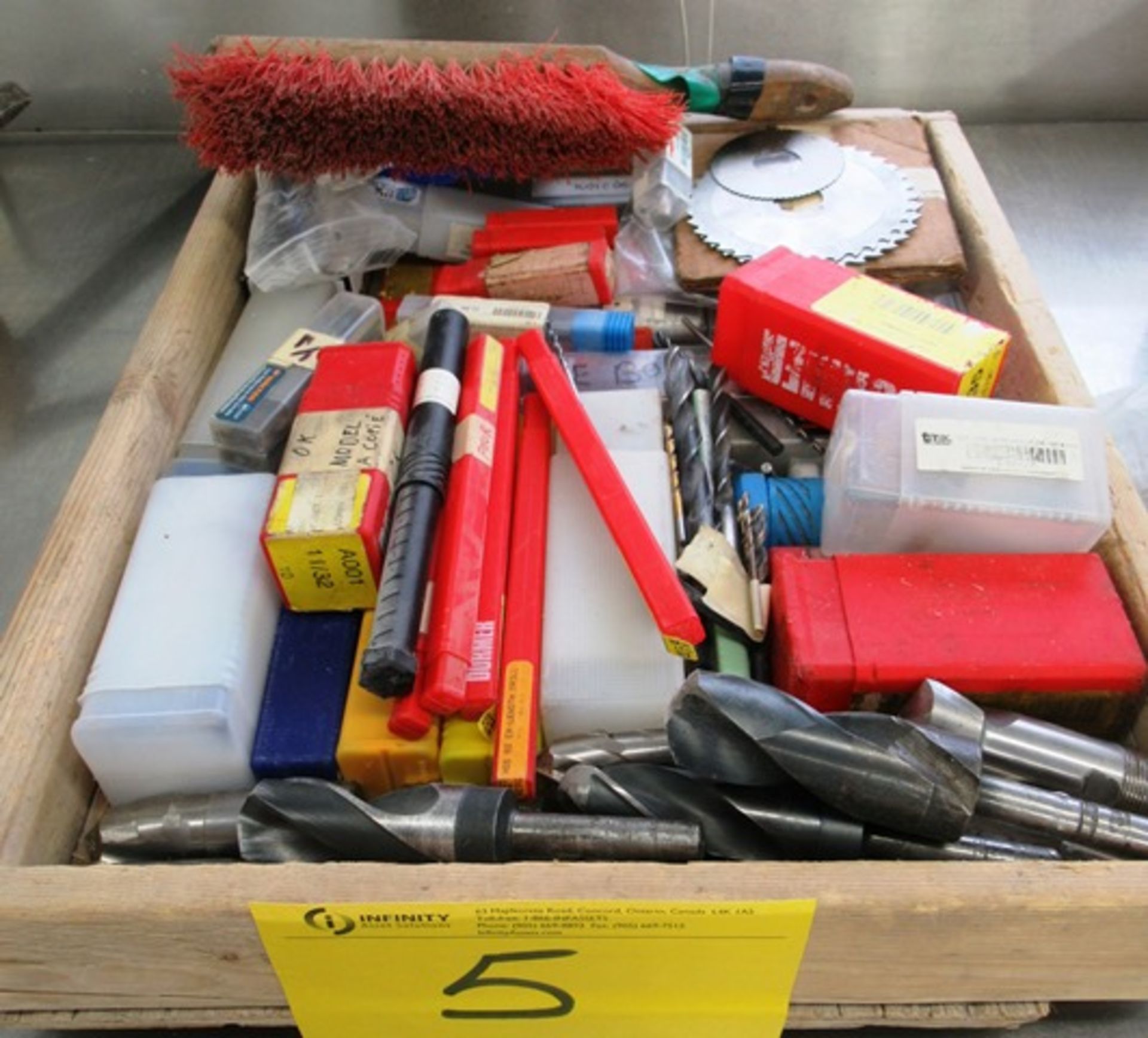 TRAY OF ASSORTED DRILLS, & REAMERS, BLADES