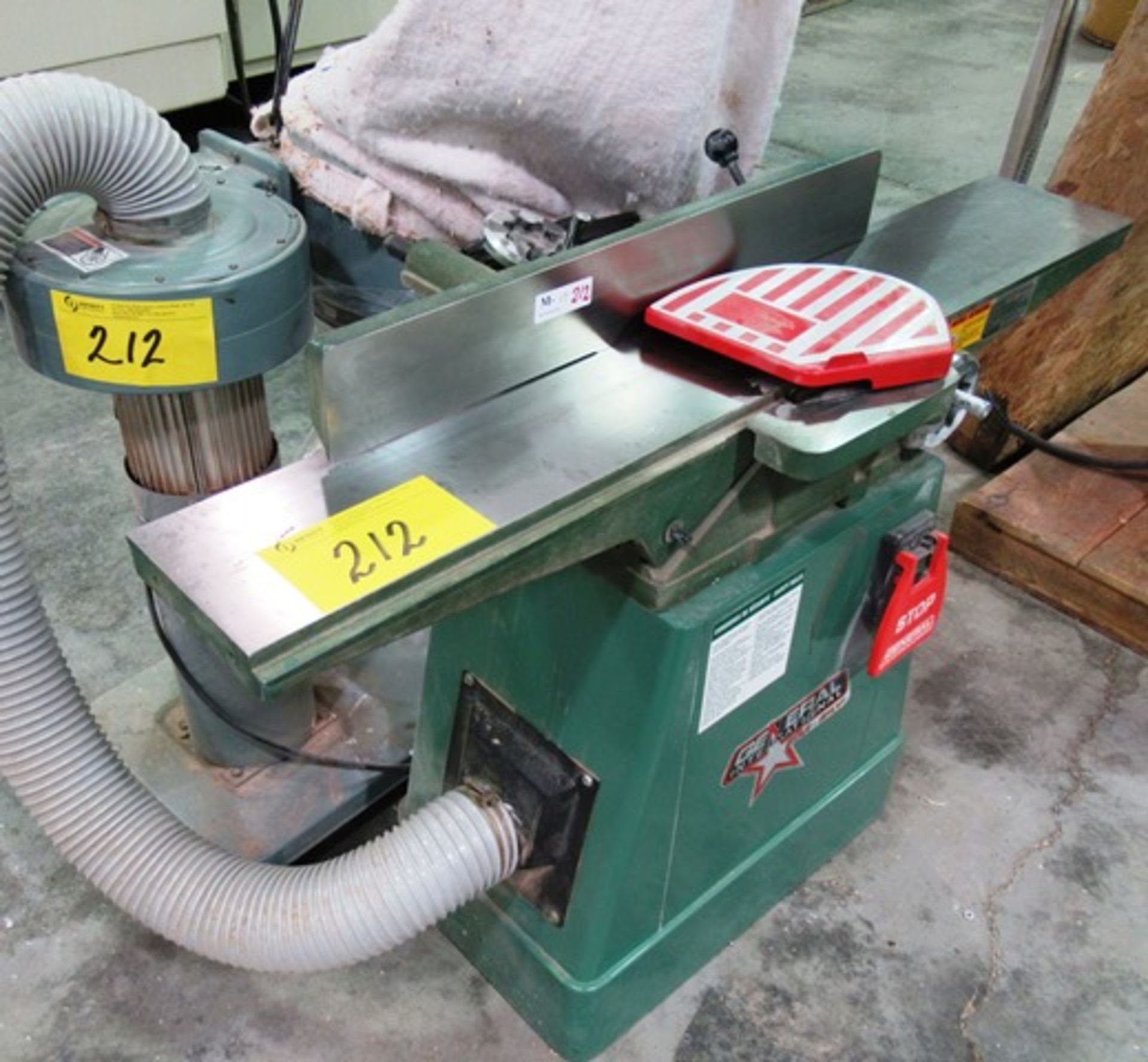 GENERAL 6" JOINTER C/W DELTA PORTABLE DUST COLLECTOR