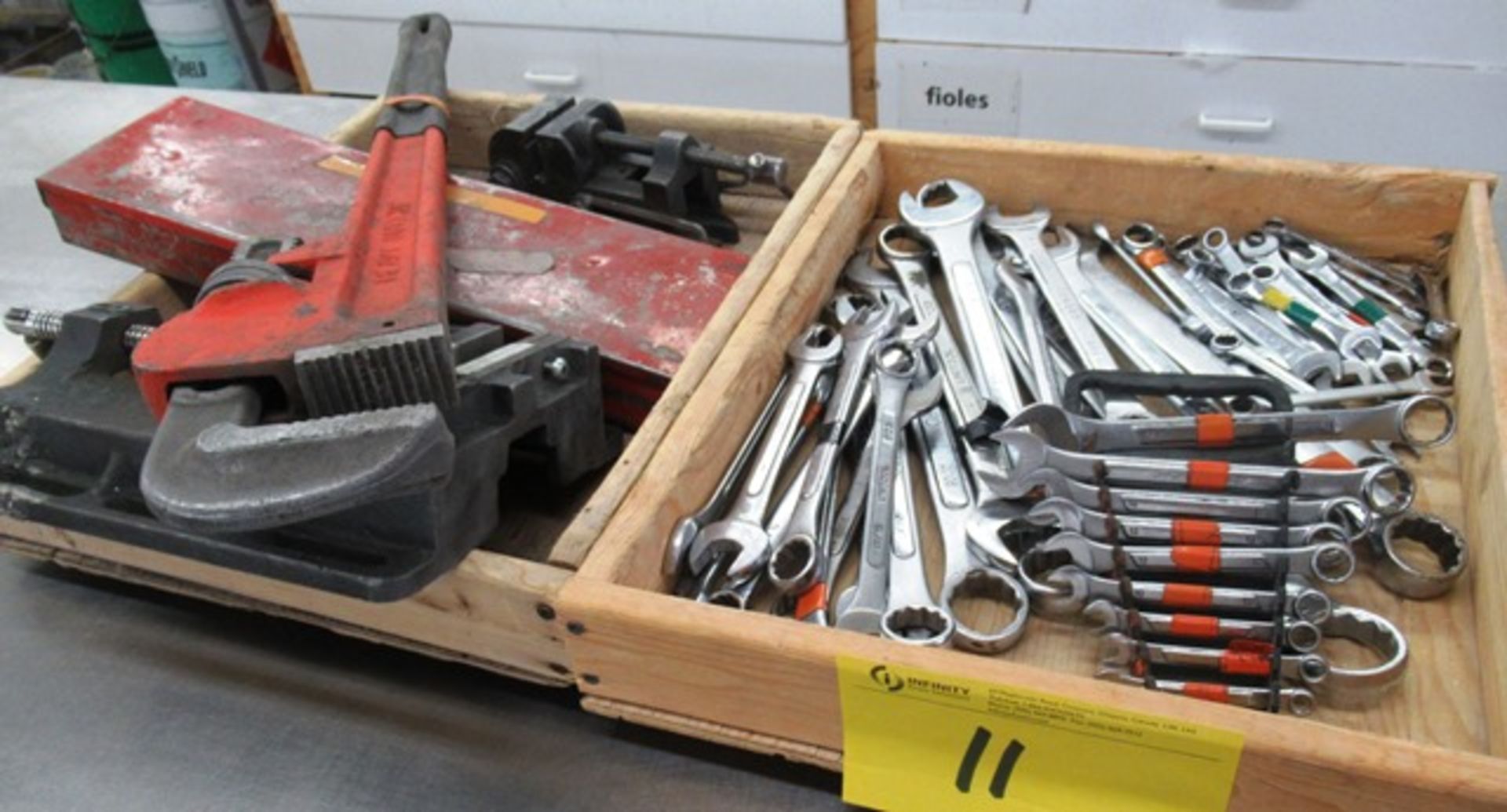 (2) TRAYS OF WRENCHS, PIPE WRENCH, VICES