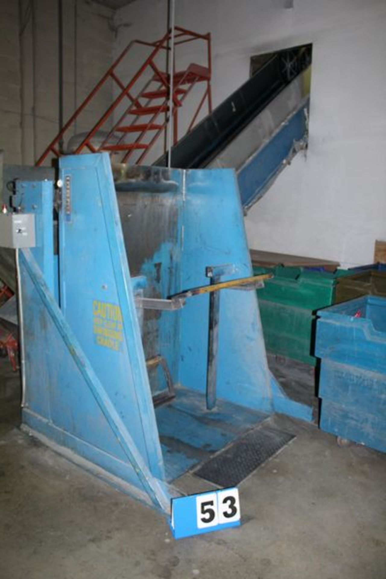 HERCULES 1-YARD CART DUMP, ESTIMATED 18" CLEATED INCLINE CONVEYOR - Image 2 of 2