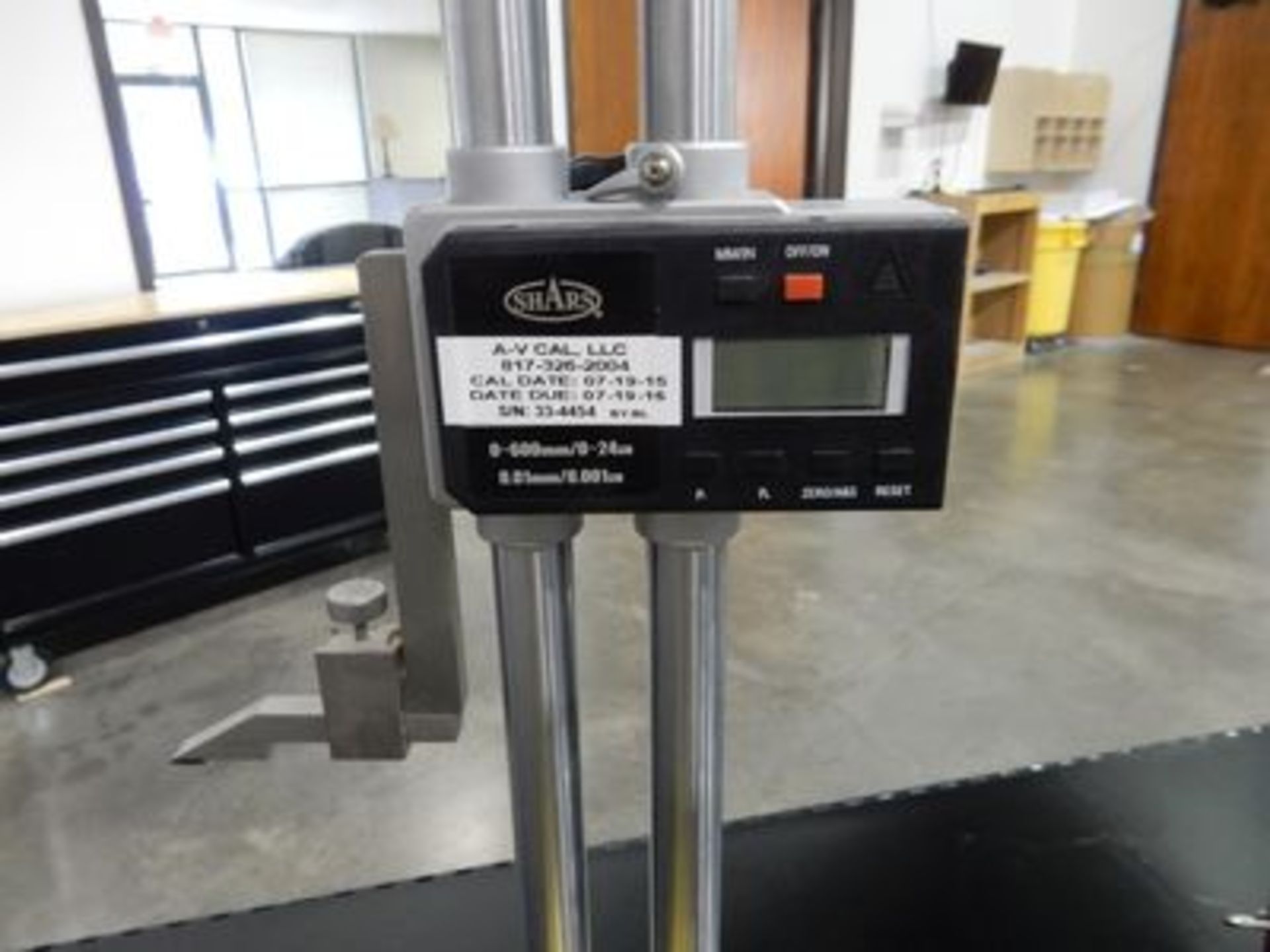 SHARES 24" ABSOLUTE HEIGHT GAGE - Bild 2 aus 2