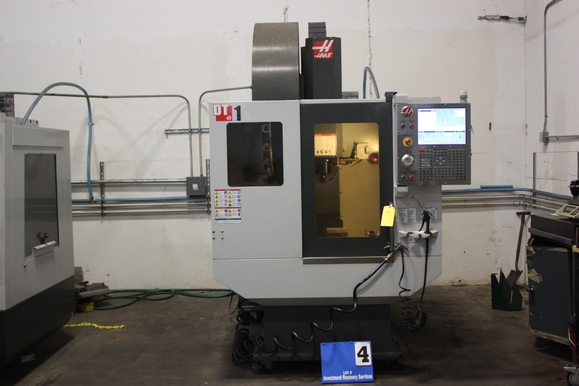 HAAS DT 1 DRILL TAP CENTER, SPINDLE: 15000 RPM, LOW HOURS