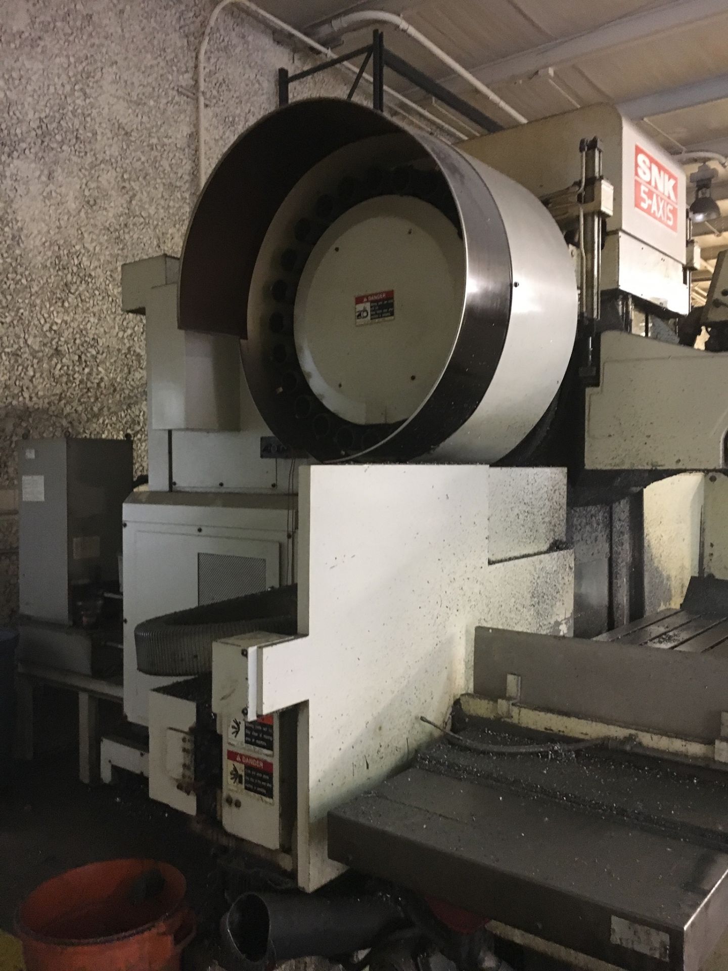 SNK 5 AXIS PROFILER, MDL: PC-60V, TABLE: 60" x 24", RPM MAX: 5,000, TAPER:50, ATC: 24 - Image 5 of 7