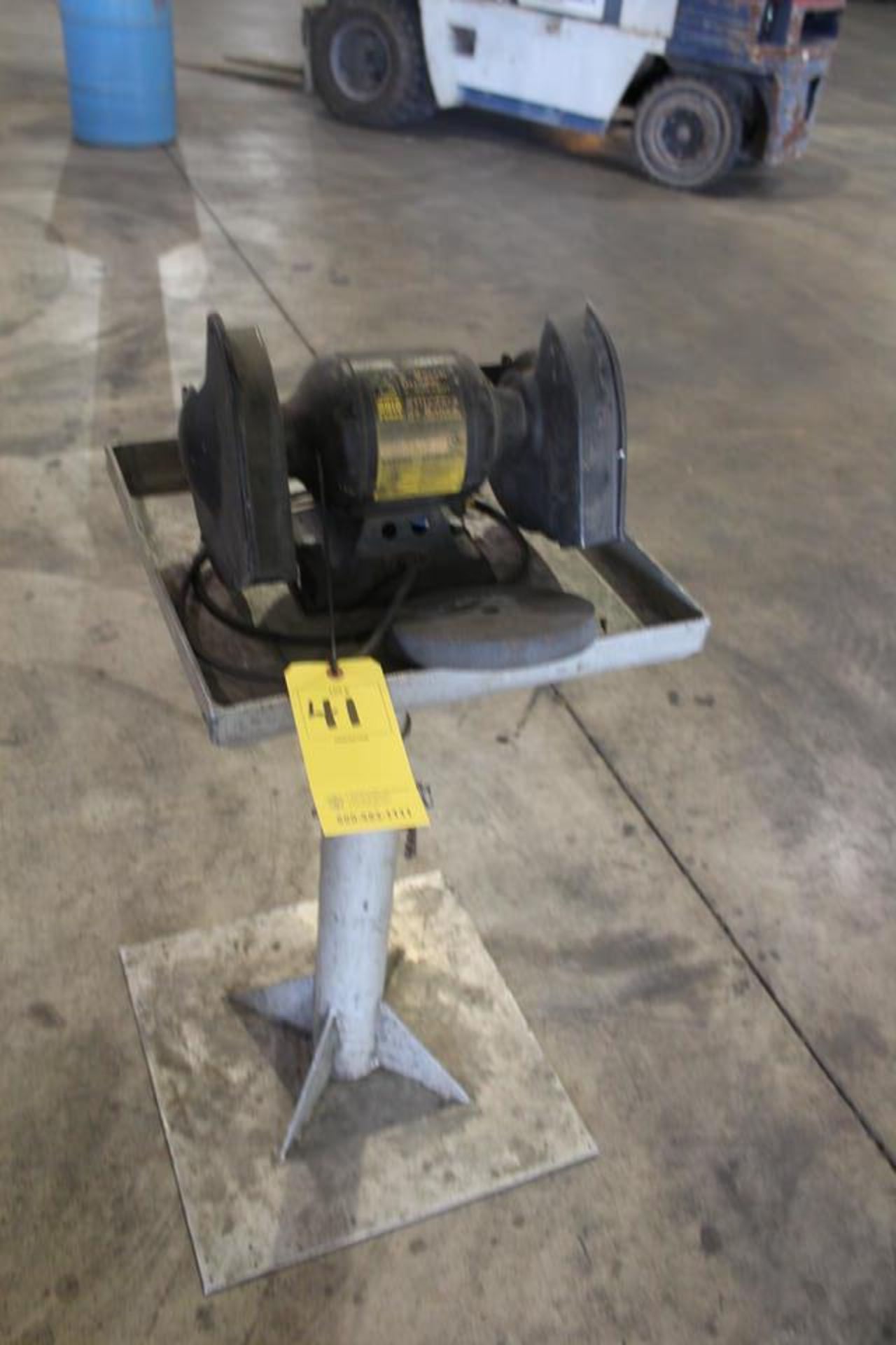 8" BENCH GRINDER W/ STAND