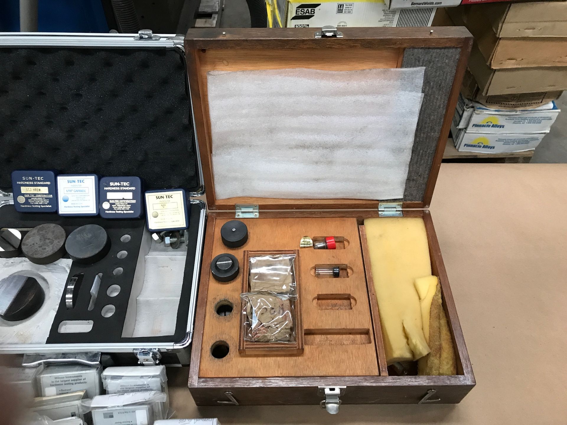 GOKO HARDNESS TESTER, > 12" CAP, THREE DIAMOND POINTS, WEIGHTS, TWO DIA PLATES - Image 4 of 5