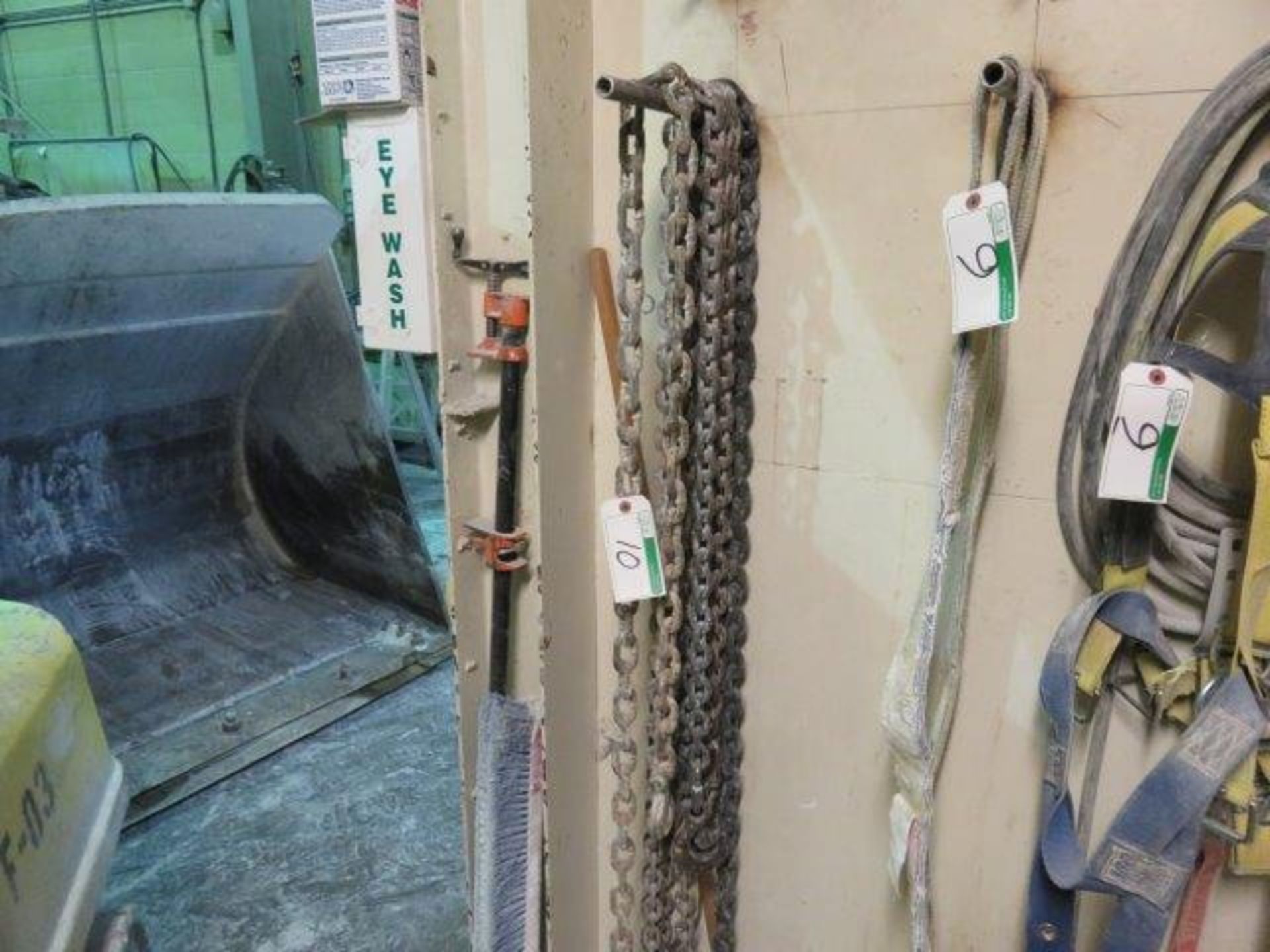 ASSORTED LIFTING CHAINS