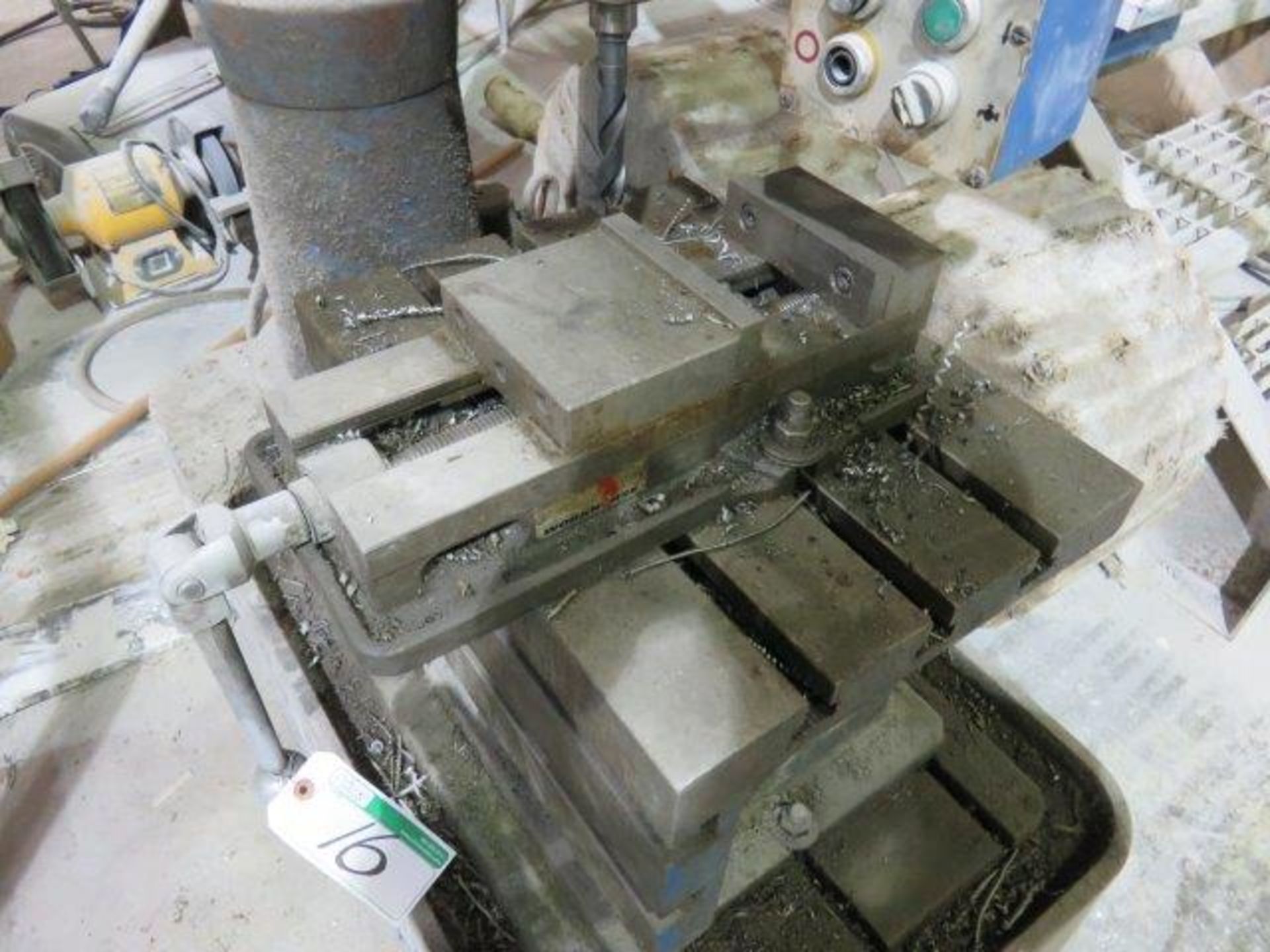 WORKHORSE 6 INCH MACHINE VISE - Image 2 of 2