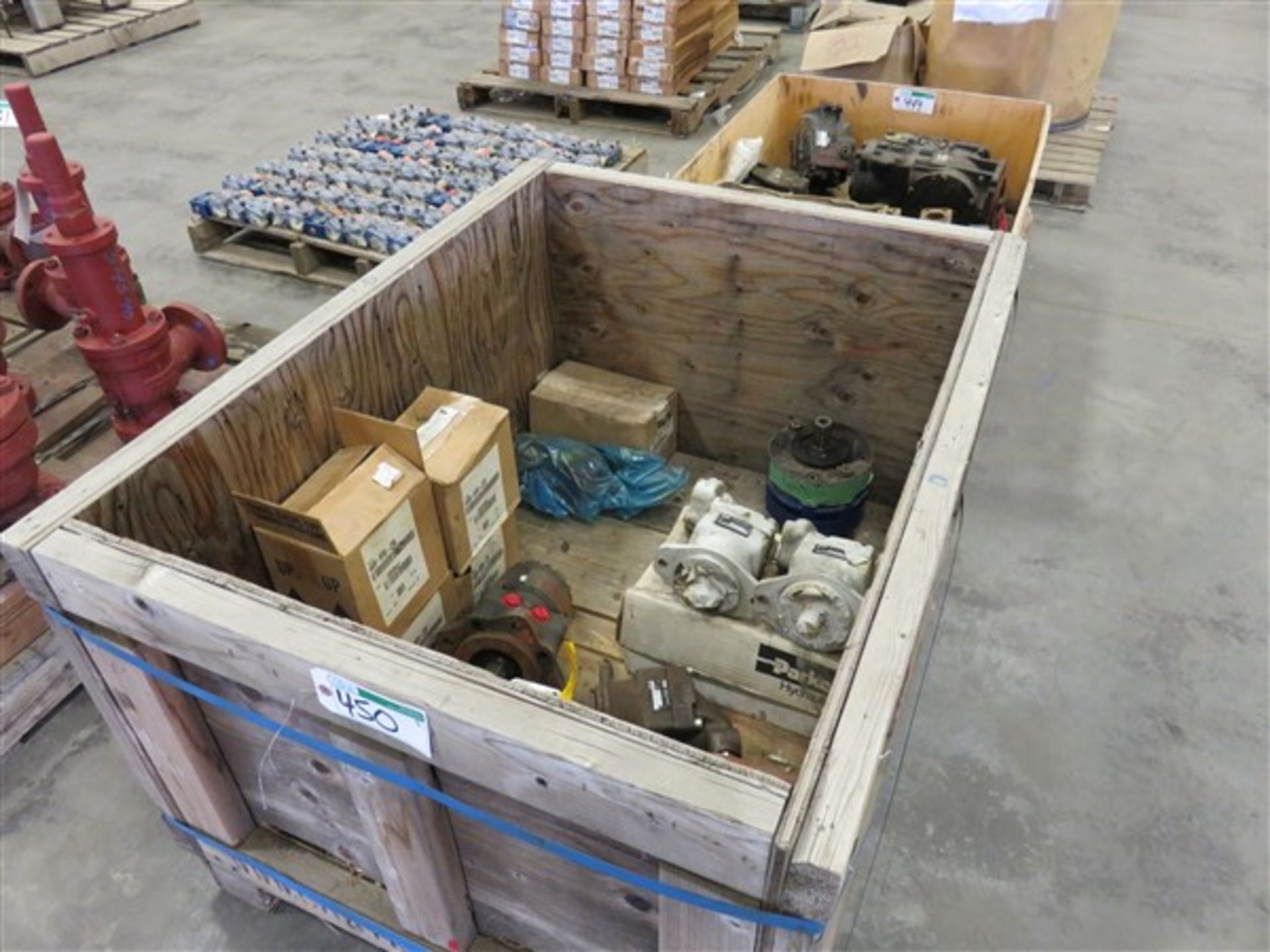 CRATE OF ASSORTED HYDRAULIC MOTORS